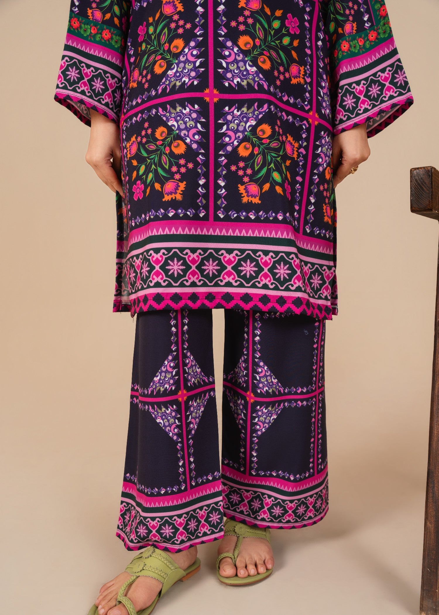 silk crepe Kurta Set in Purple