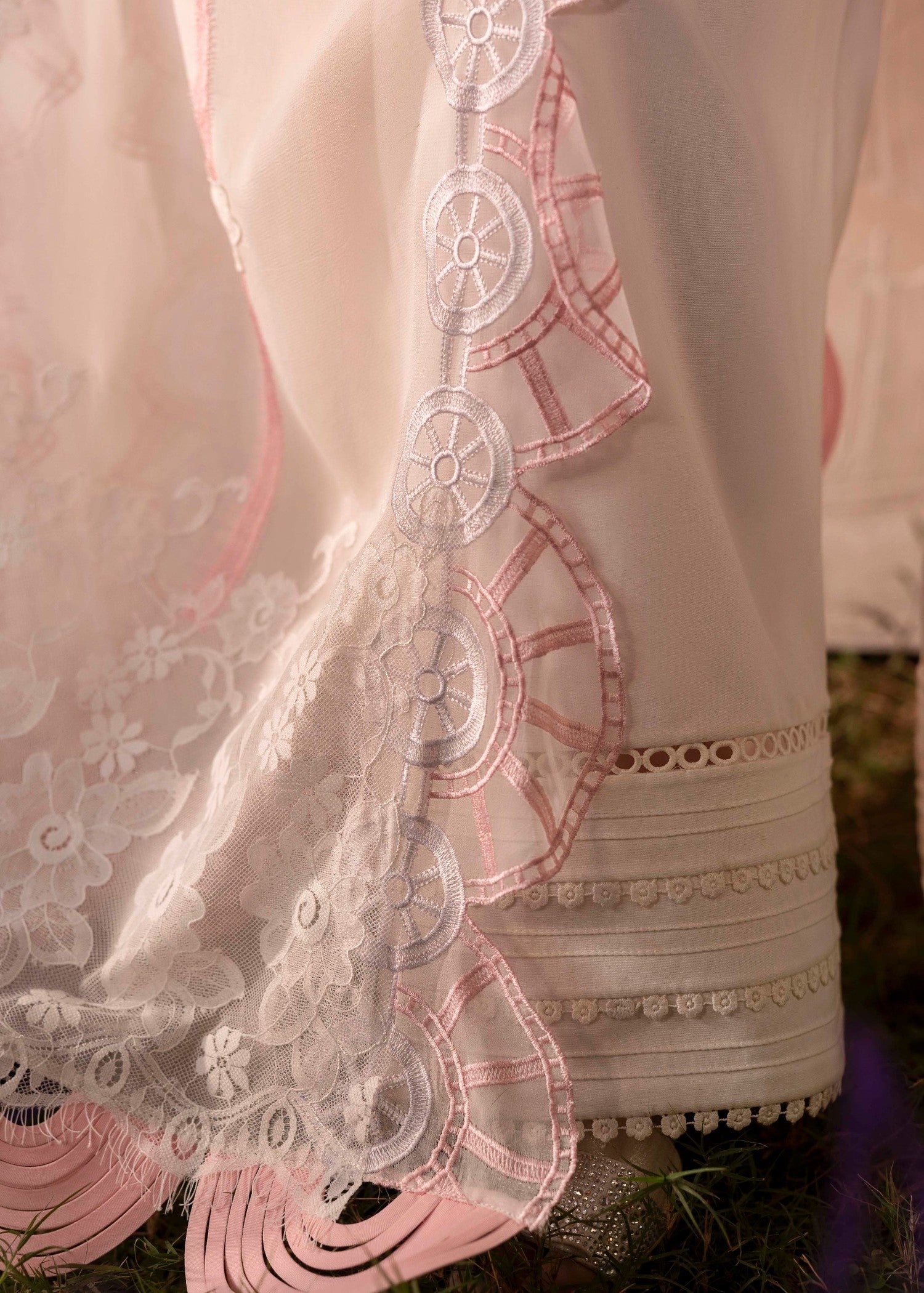 voile Unstitched in White