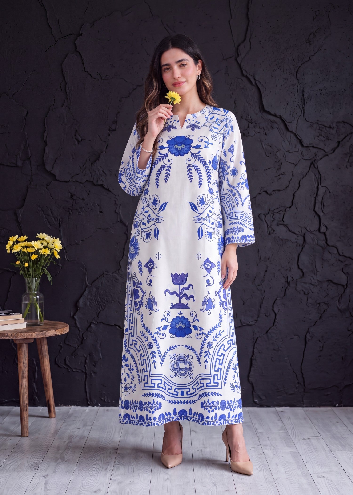 raw silk Kaftan in White, blue