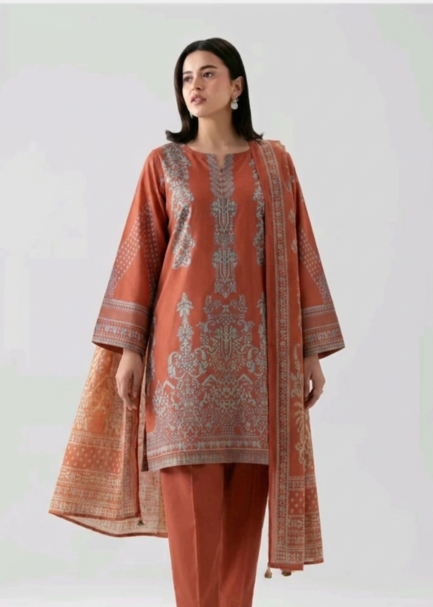 brochea jacquard Unstitched in Chestnut brown