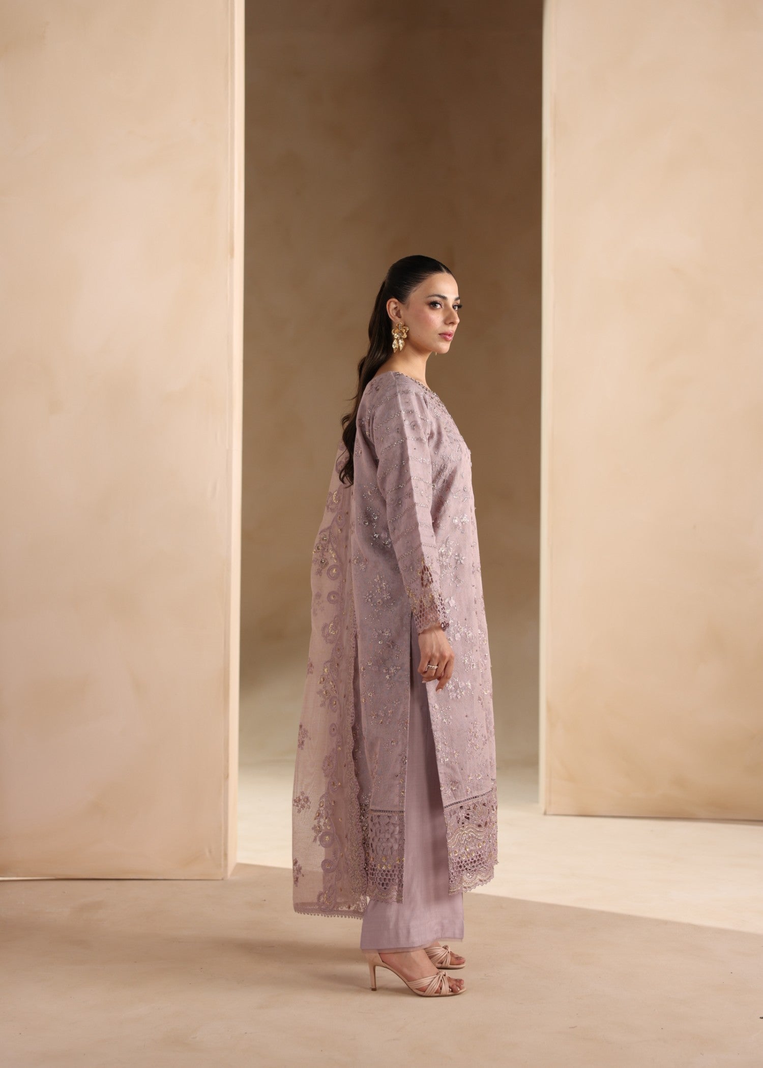 khaddi net Kurta Set in Purple taupe