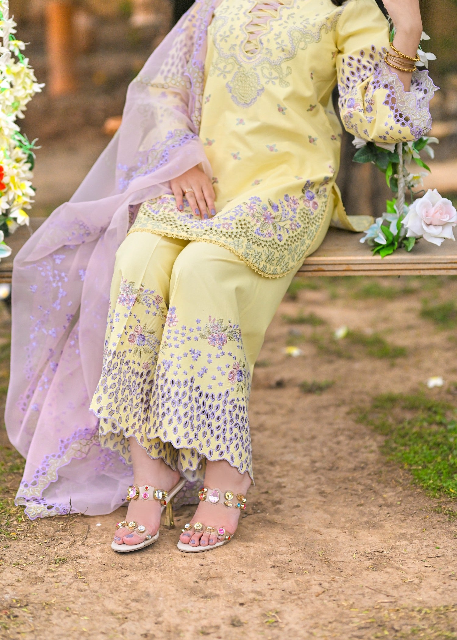 swiss lawn Kurta Set in Lemon