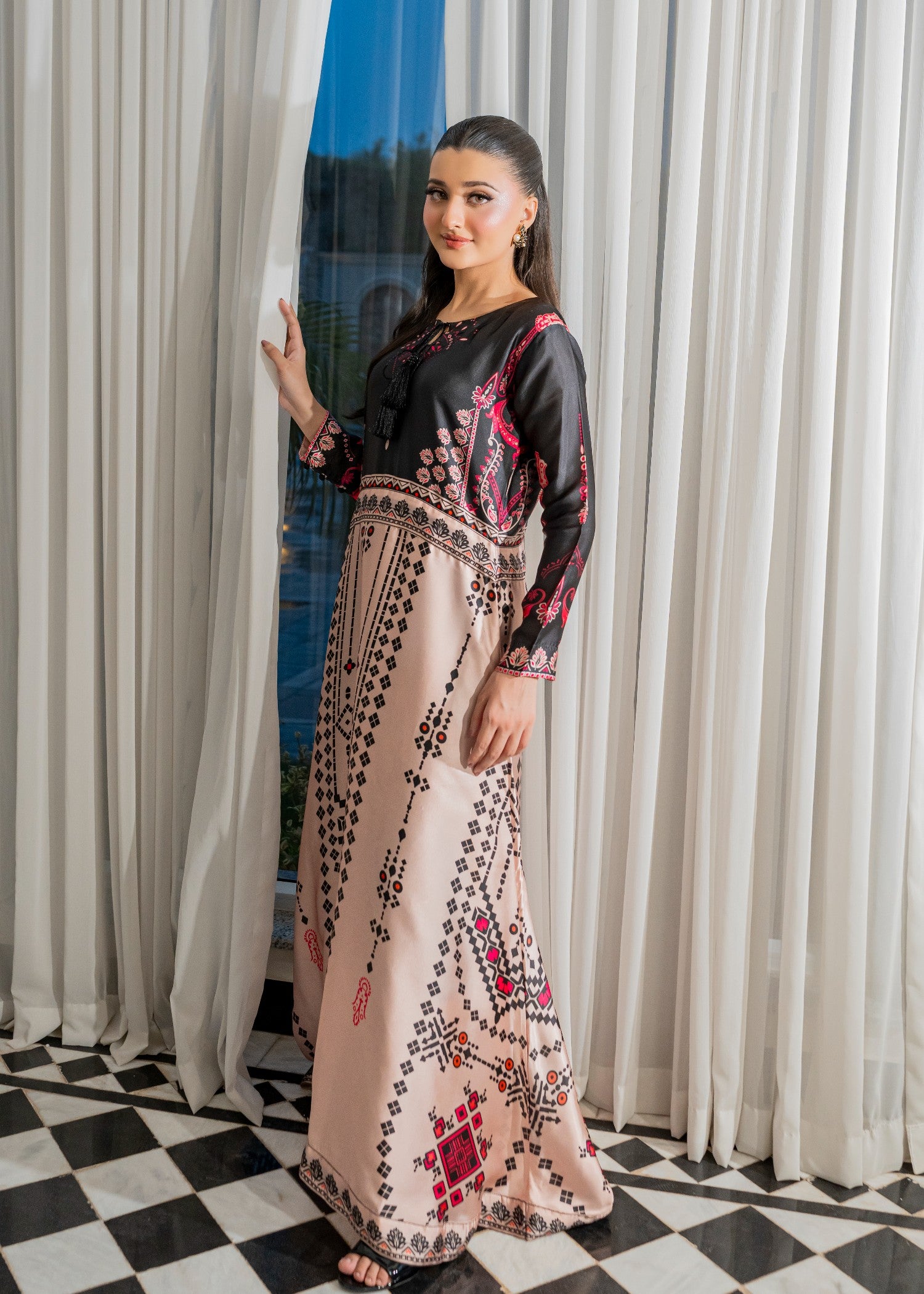 pk charmuse silk Maxi in Black