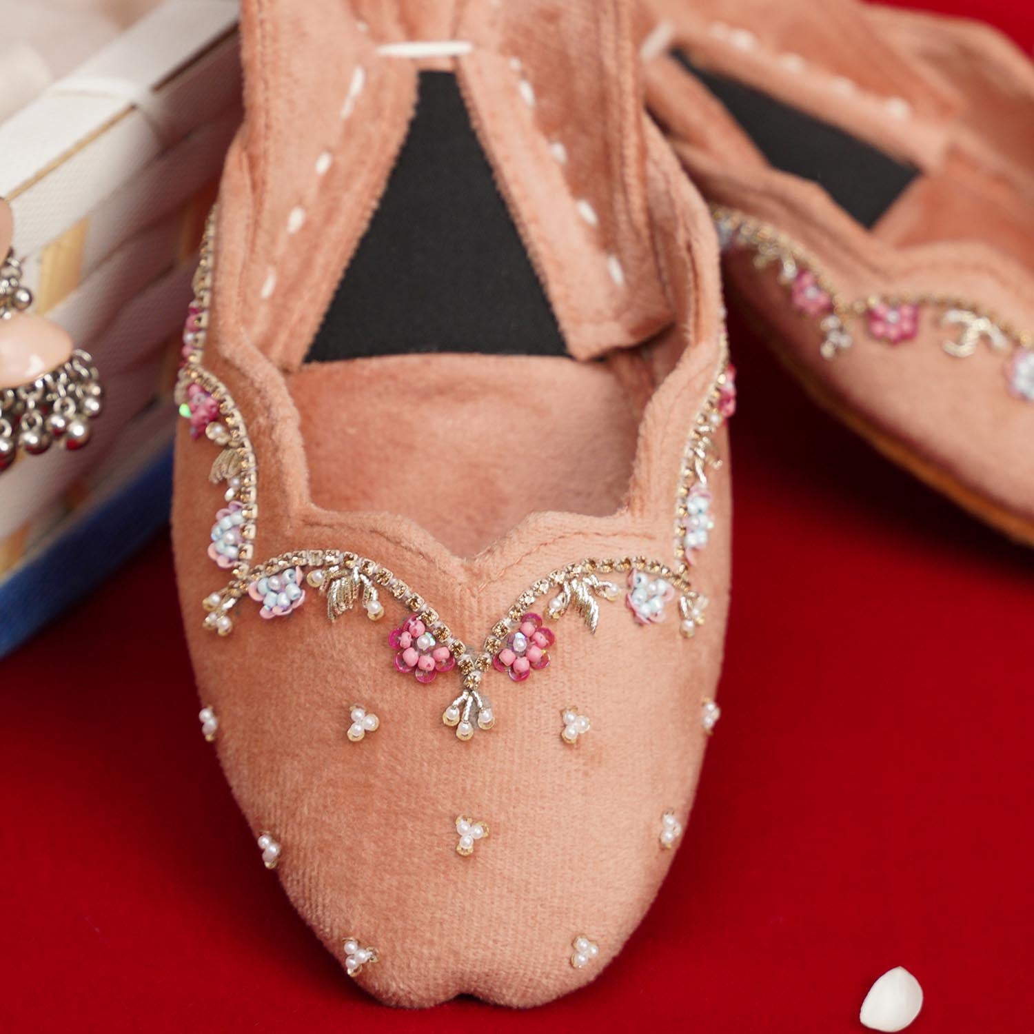 Khussa by - High Quality Women Khussa UQN8087