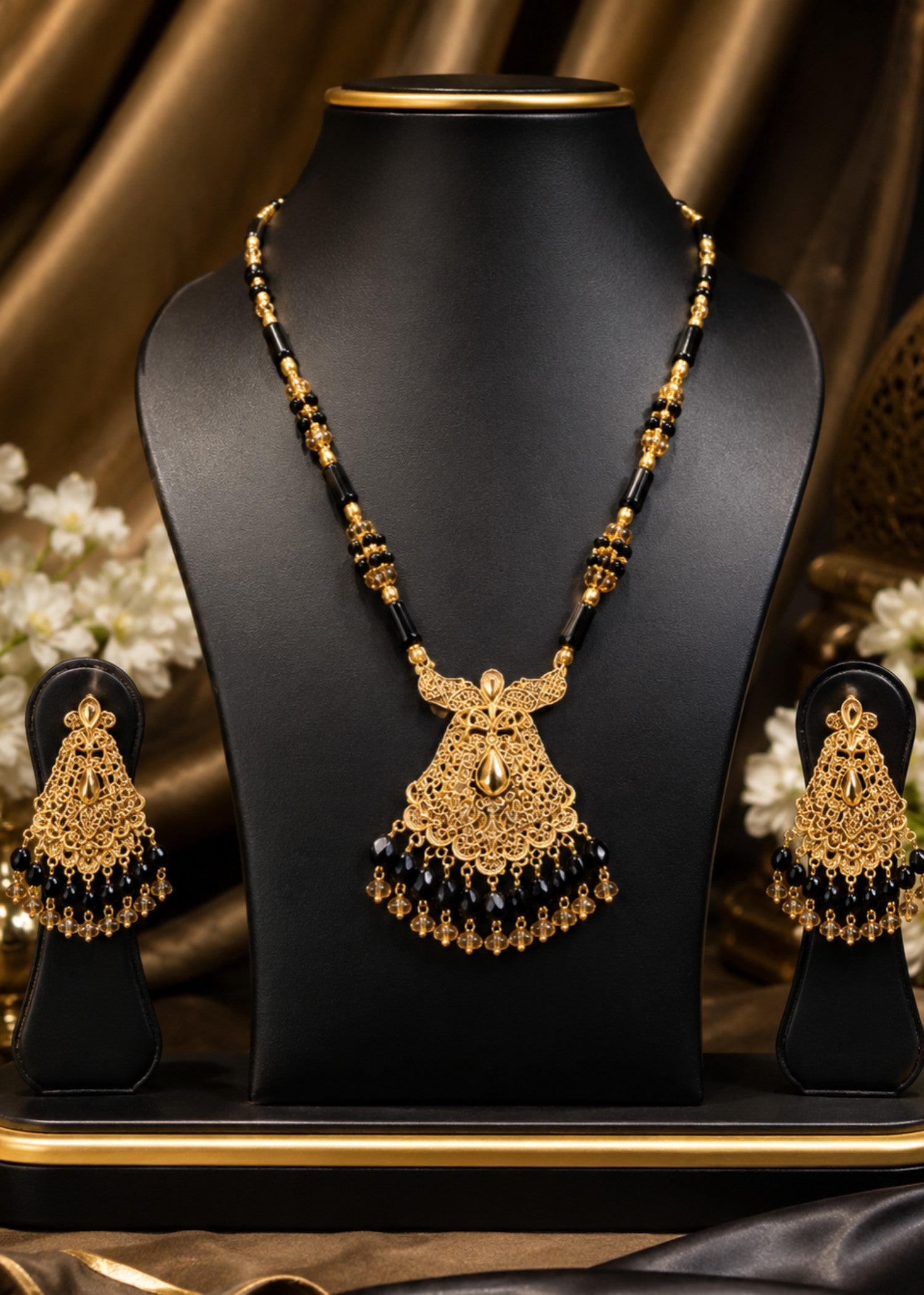 Jewelry Set in Gold, black Color by - Trendy Women Jewelry Set TVY1947