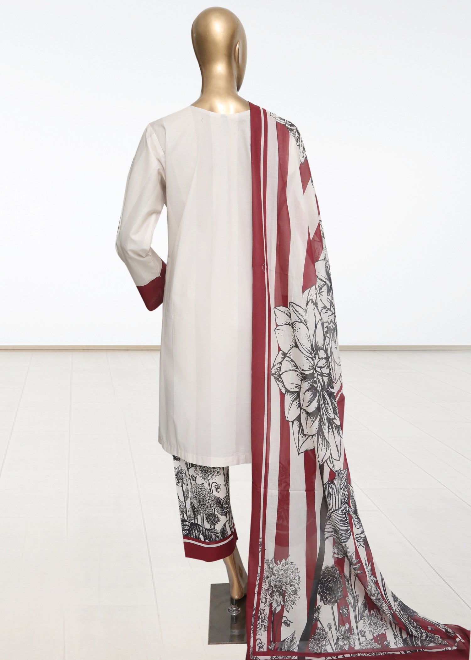 lawn Kurta Set in Black, carmine, ivory