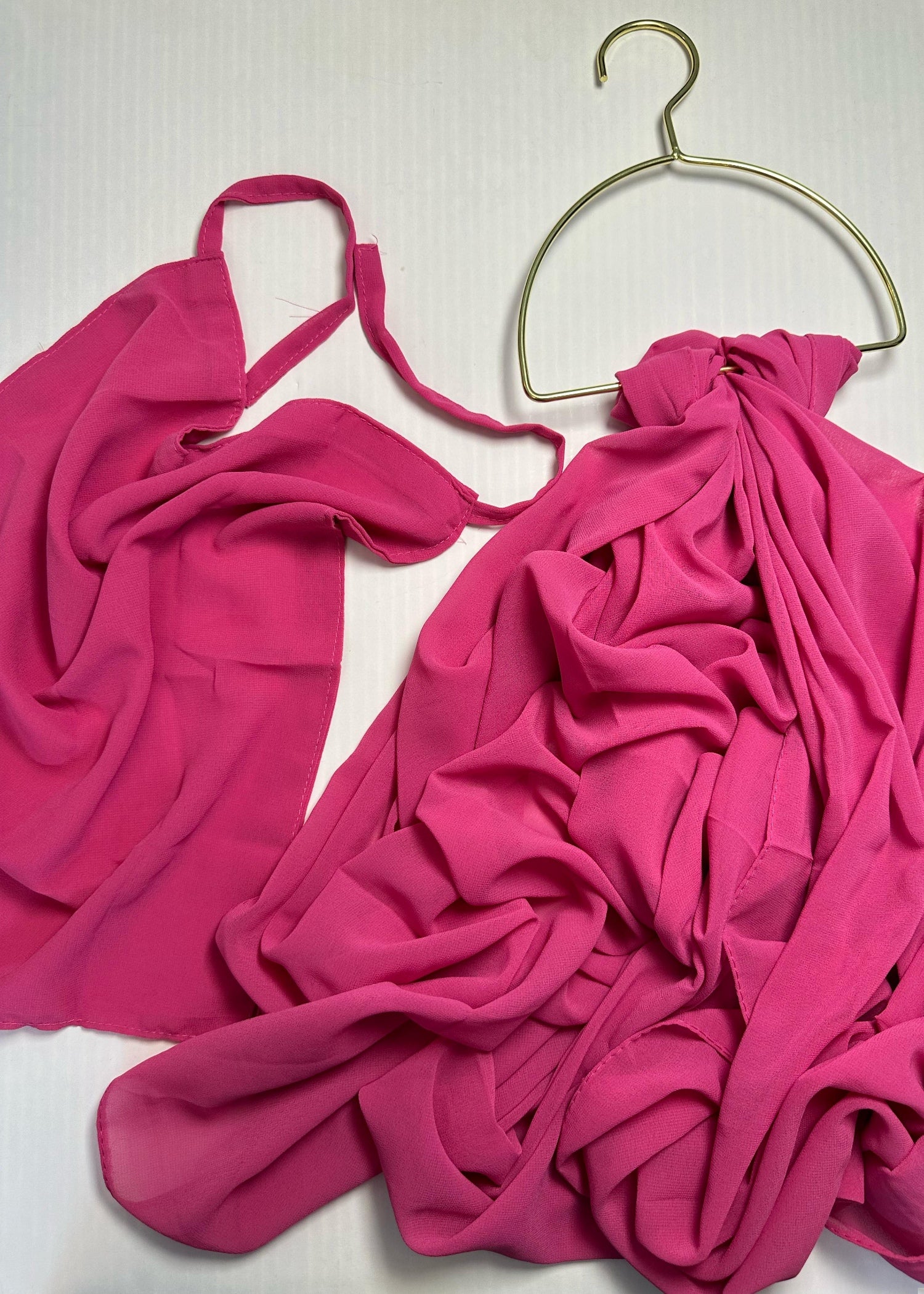 georgette Hijab in Shocking pink