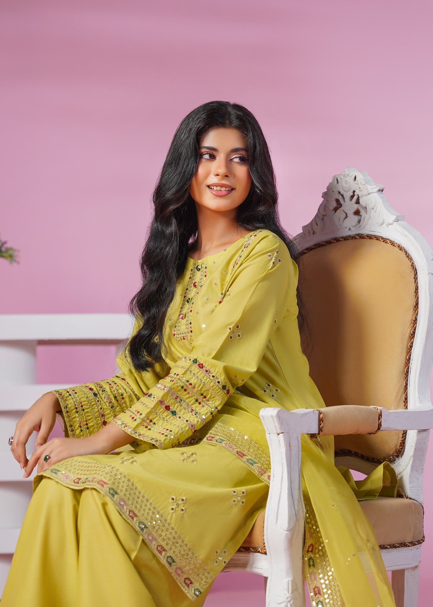lawn Kurta Set in Pear