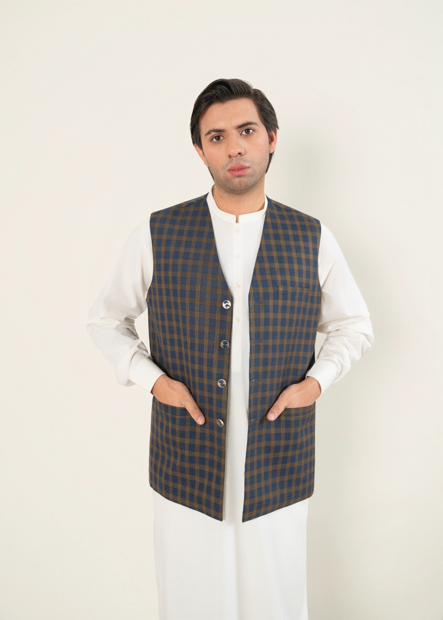 suiting Waistcoat in Navy blue by Yes the instyle