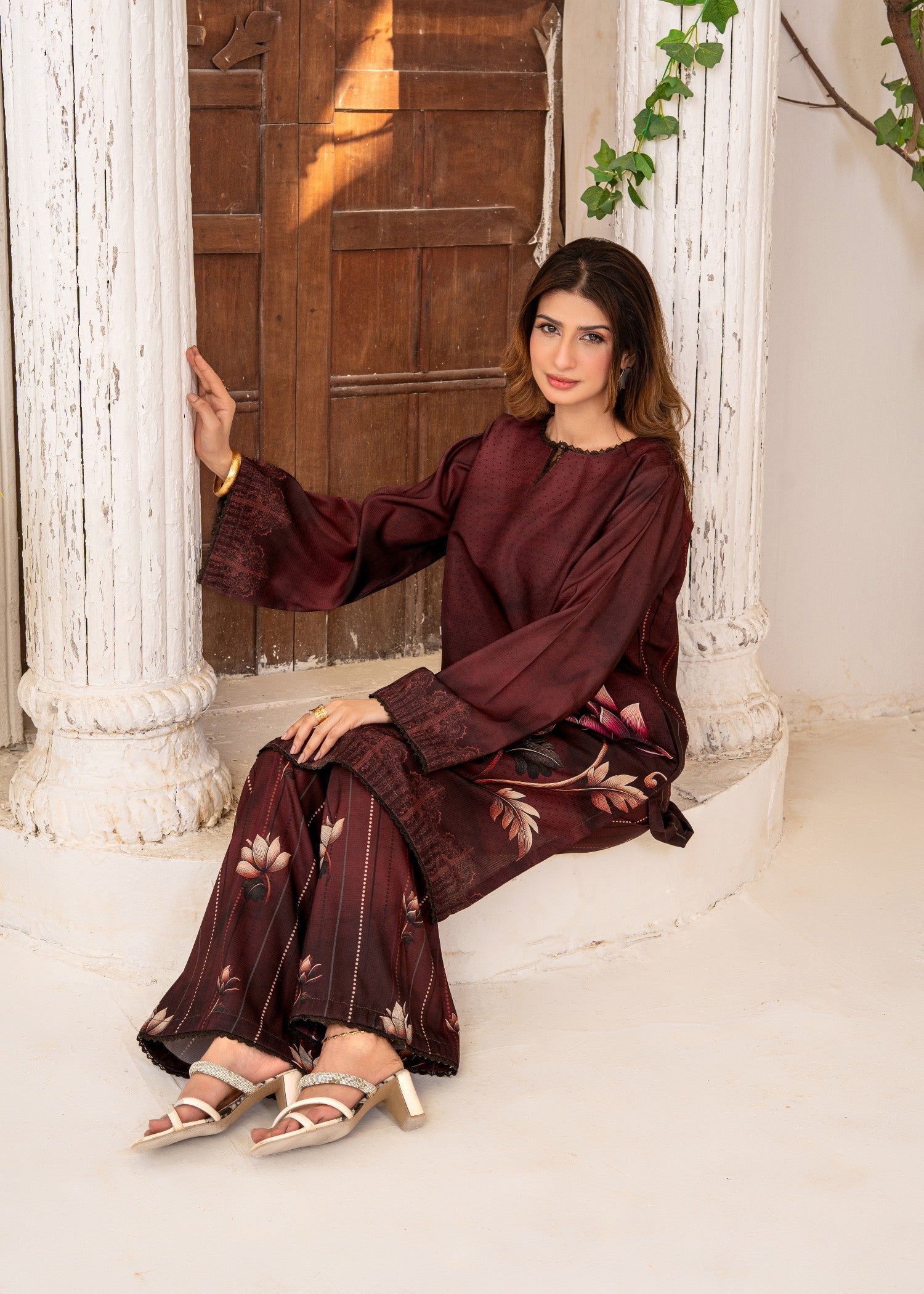swiss lawn Kurta Set in Chocolate brown