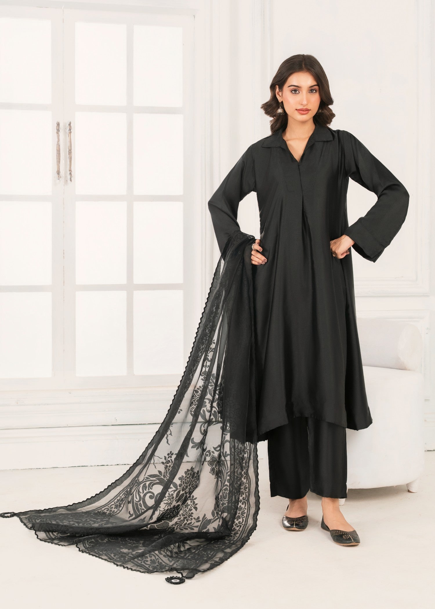 charmuse/shamooz Short Frock in Black