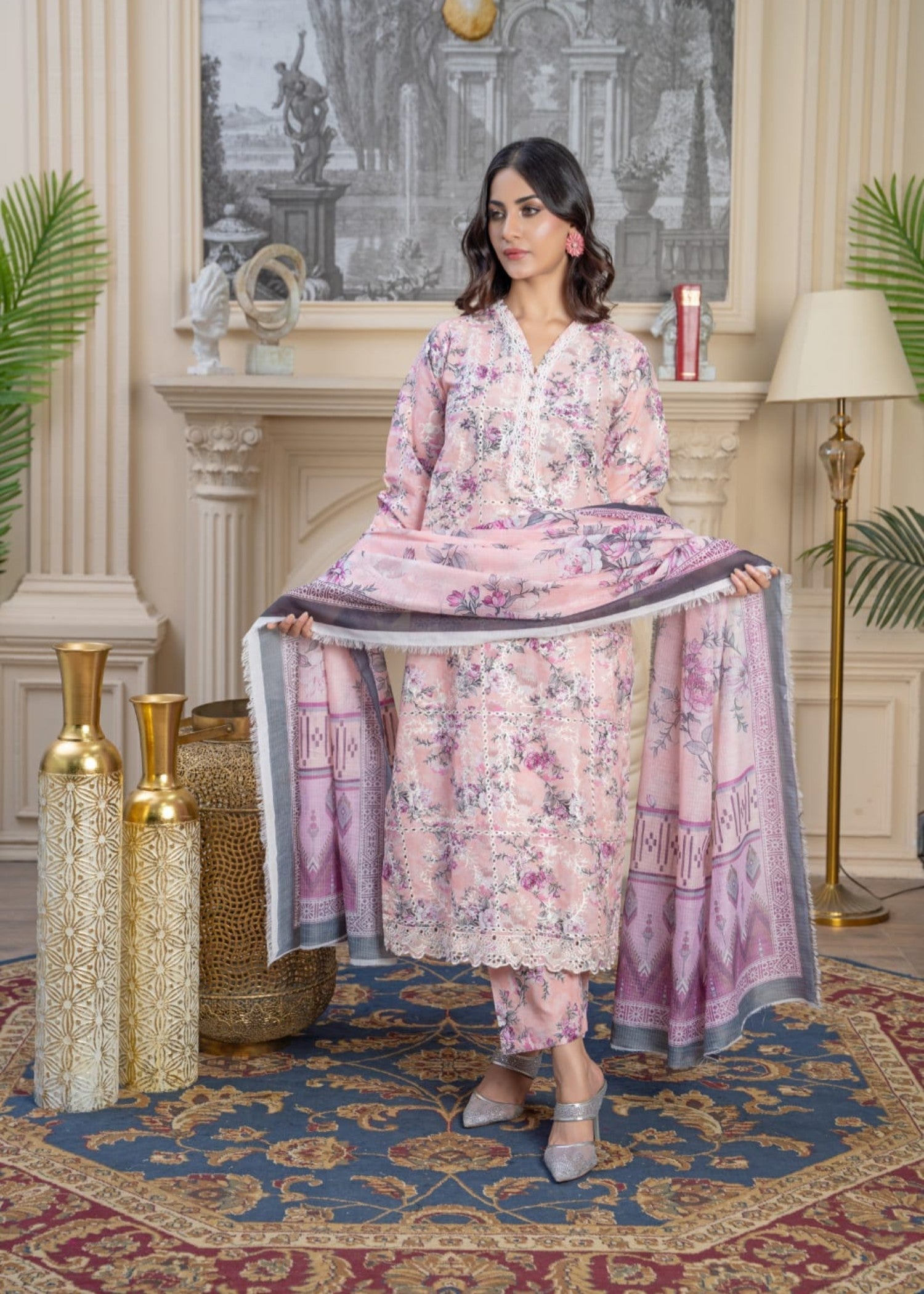 textured lawn Kurta Set in Pink
