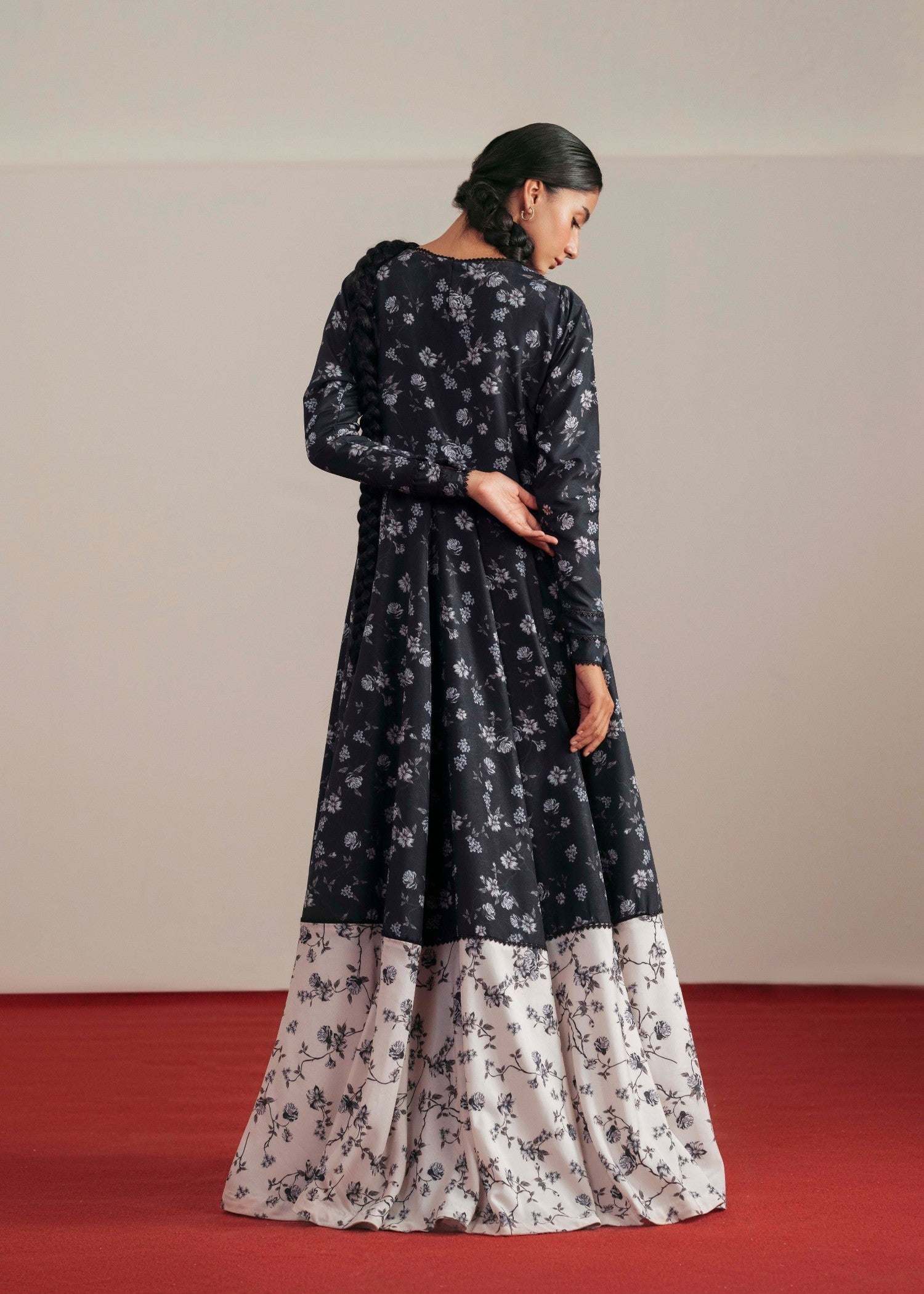 poly lawn Maxi in Black