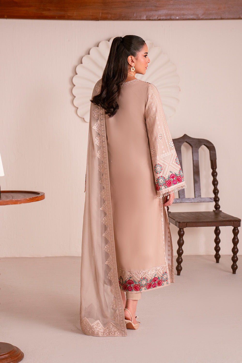 Bloom Poise Lawn Edit – ELODIE - MSU0688