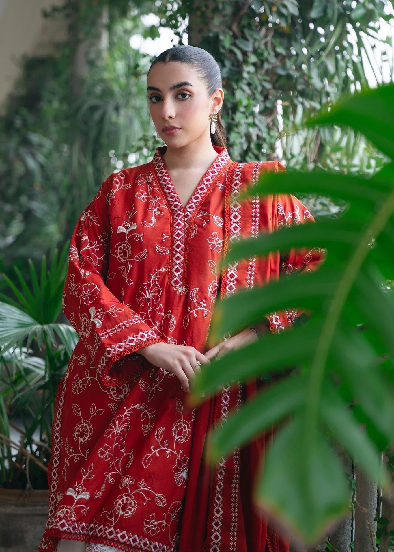 khaddar Kurta Set in Tomato red