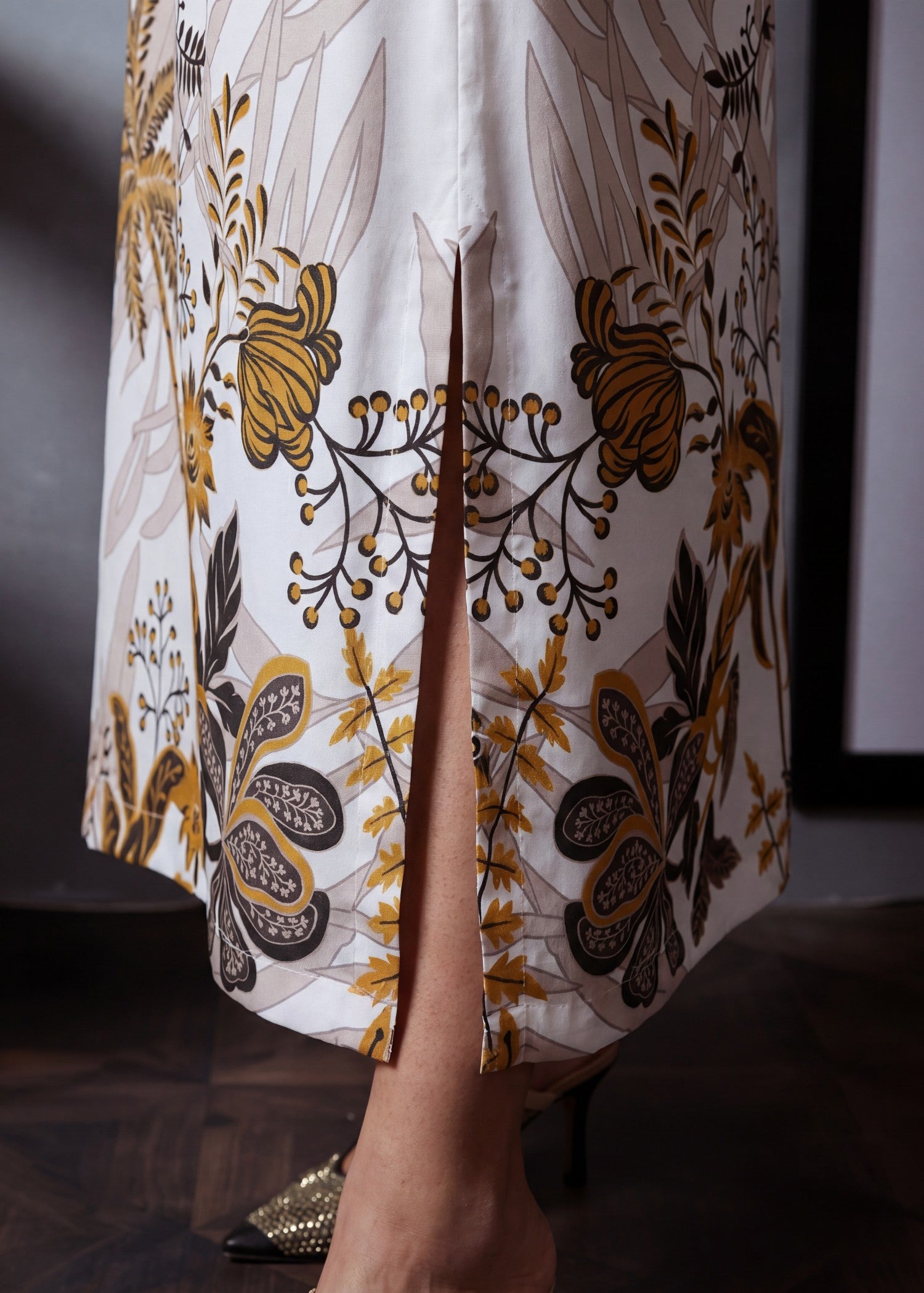 poly silk Kaftan in White