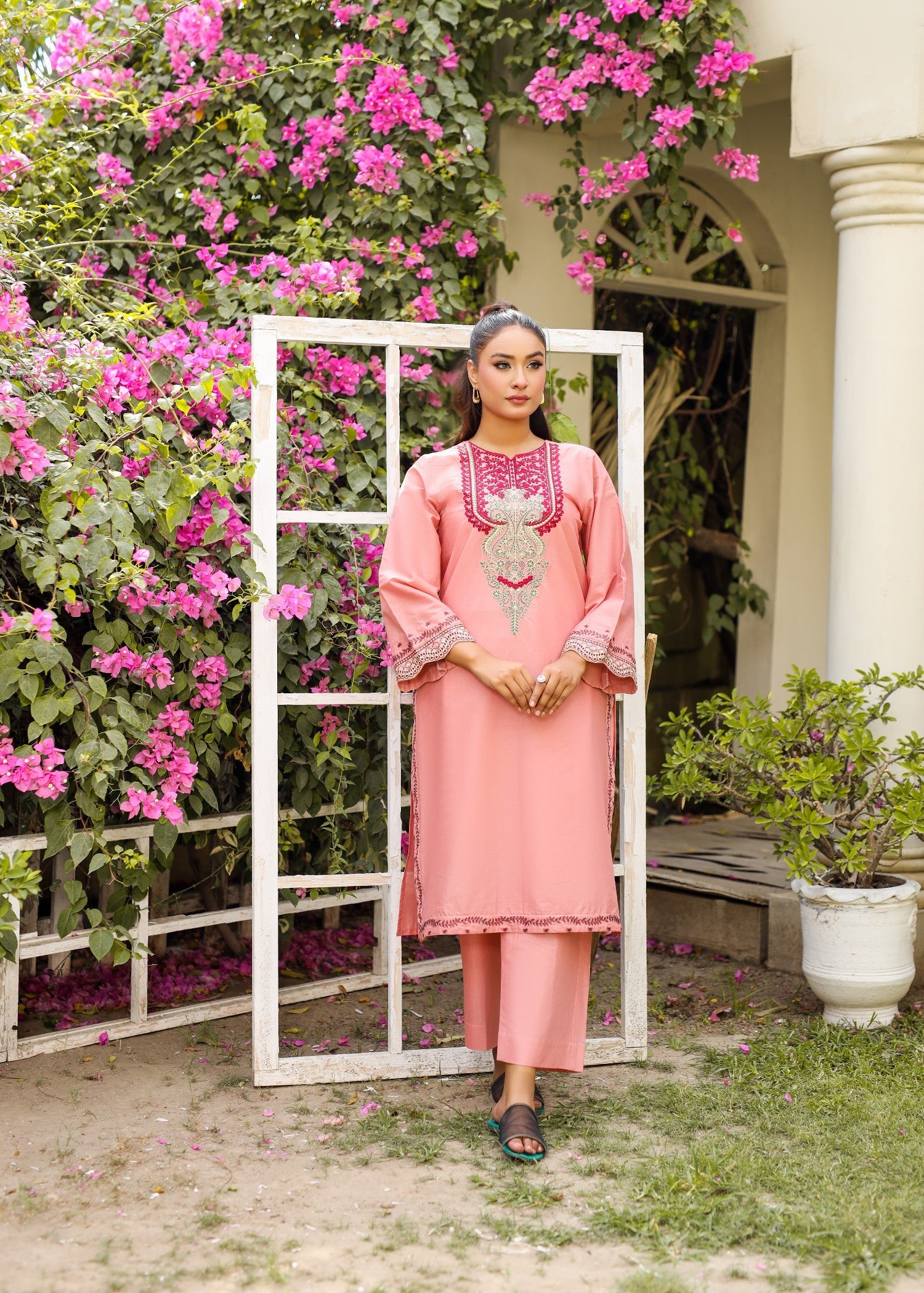 lawn Kurta Set in Peach pink