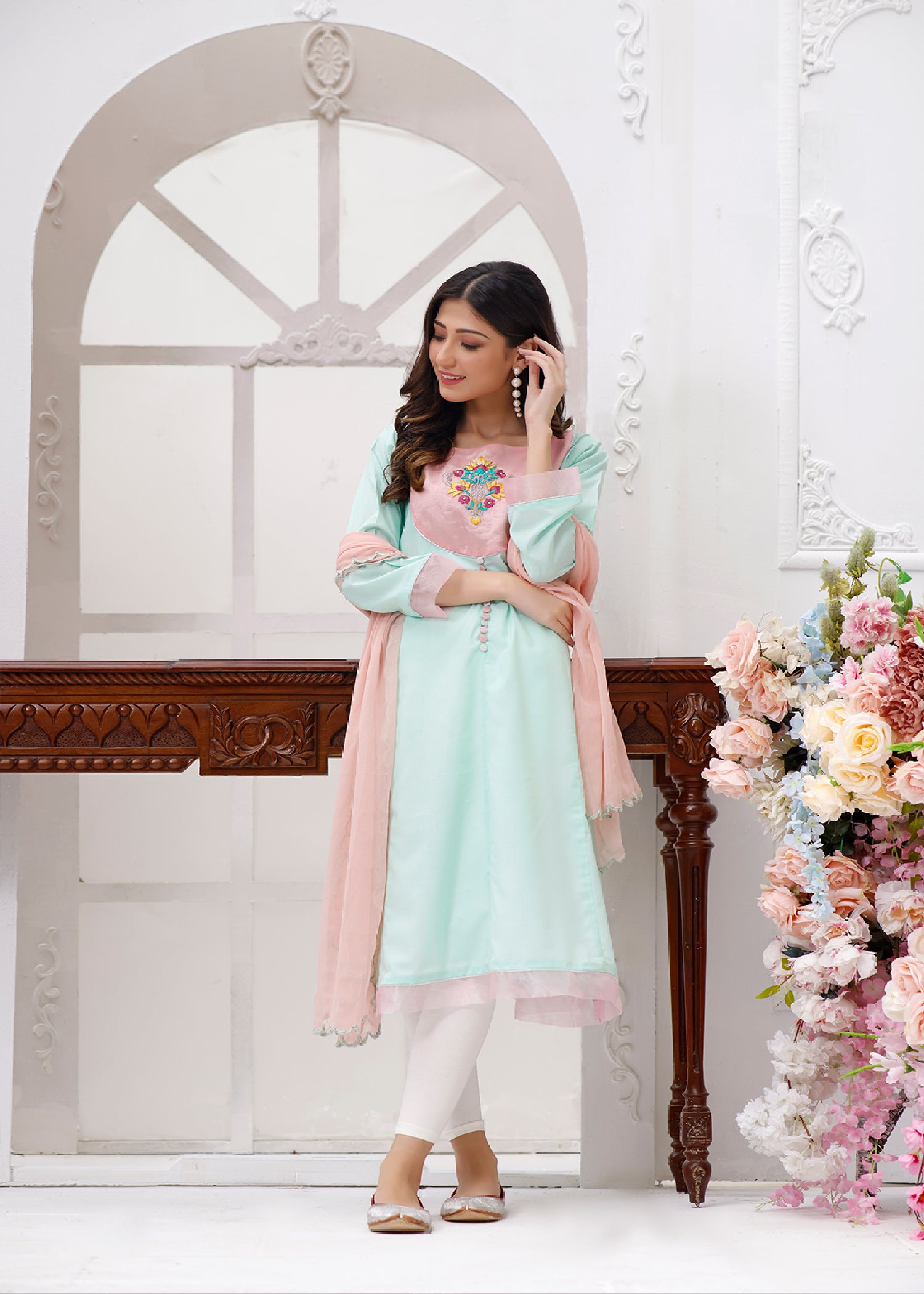 blended grip silk Pishwas in Sky blue