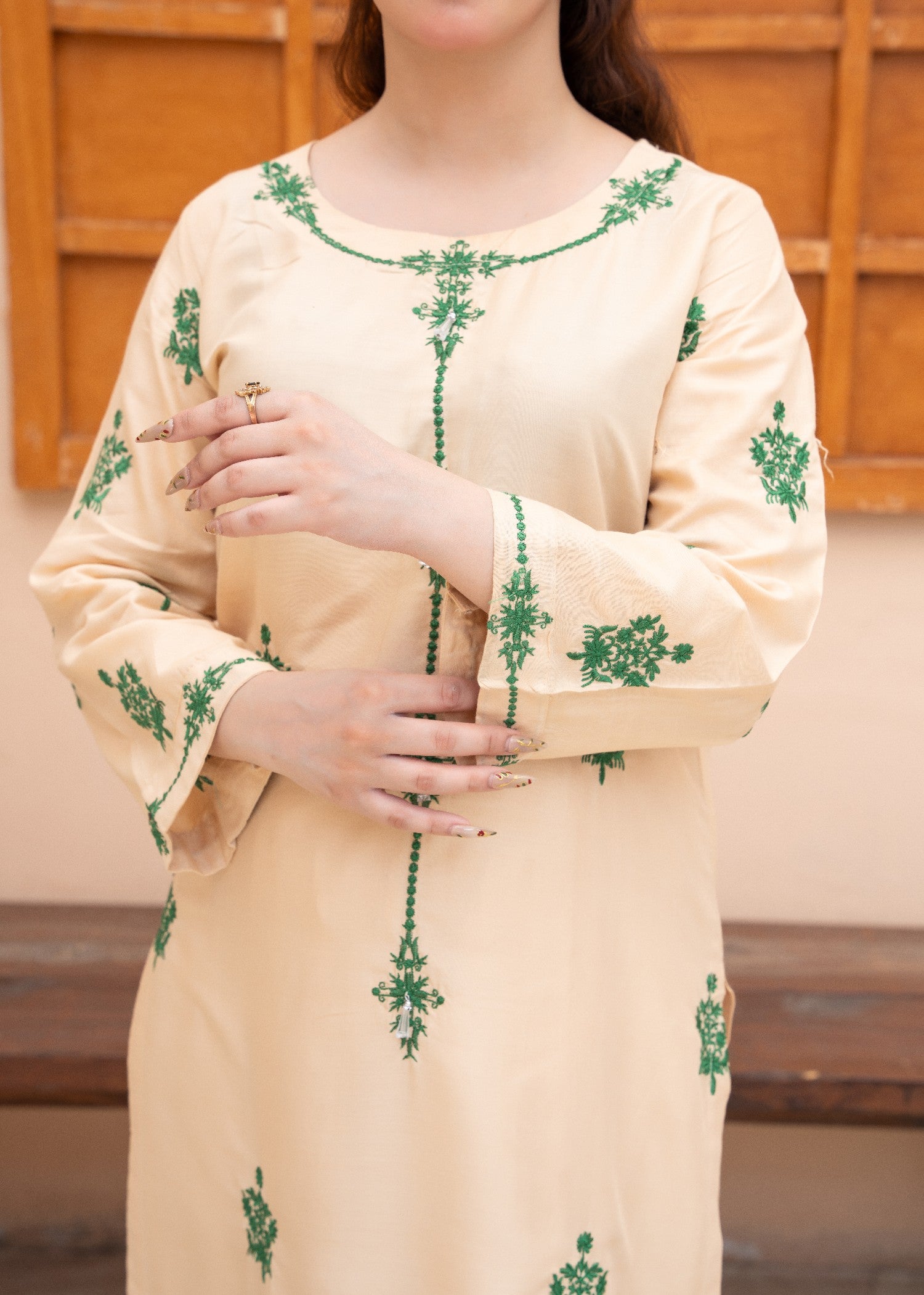 arabic lawn Kurta Set in Cream