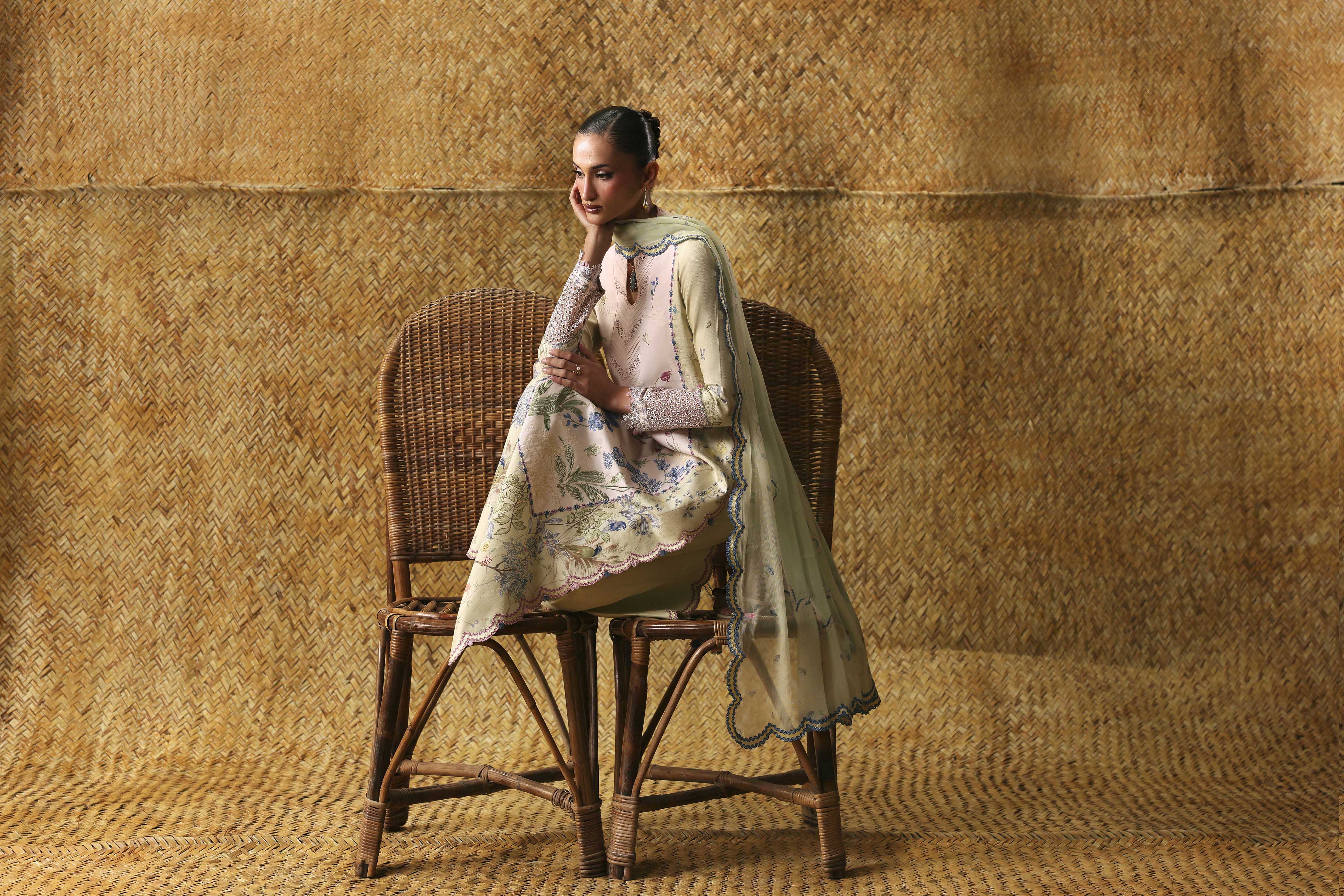 Luxury Lawn – SL-08-26-V2