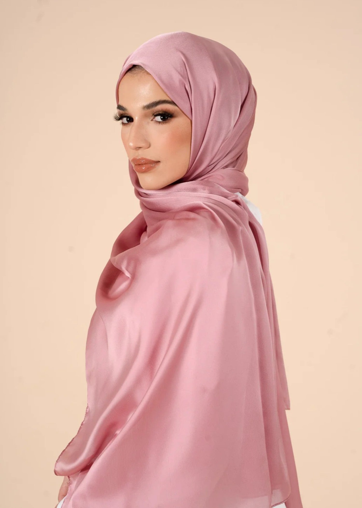 silk Hijab in Pastel pink