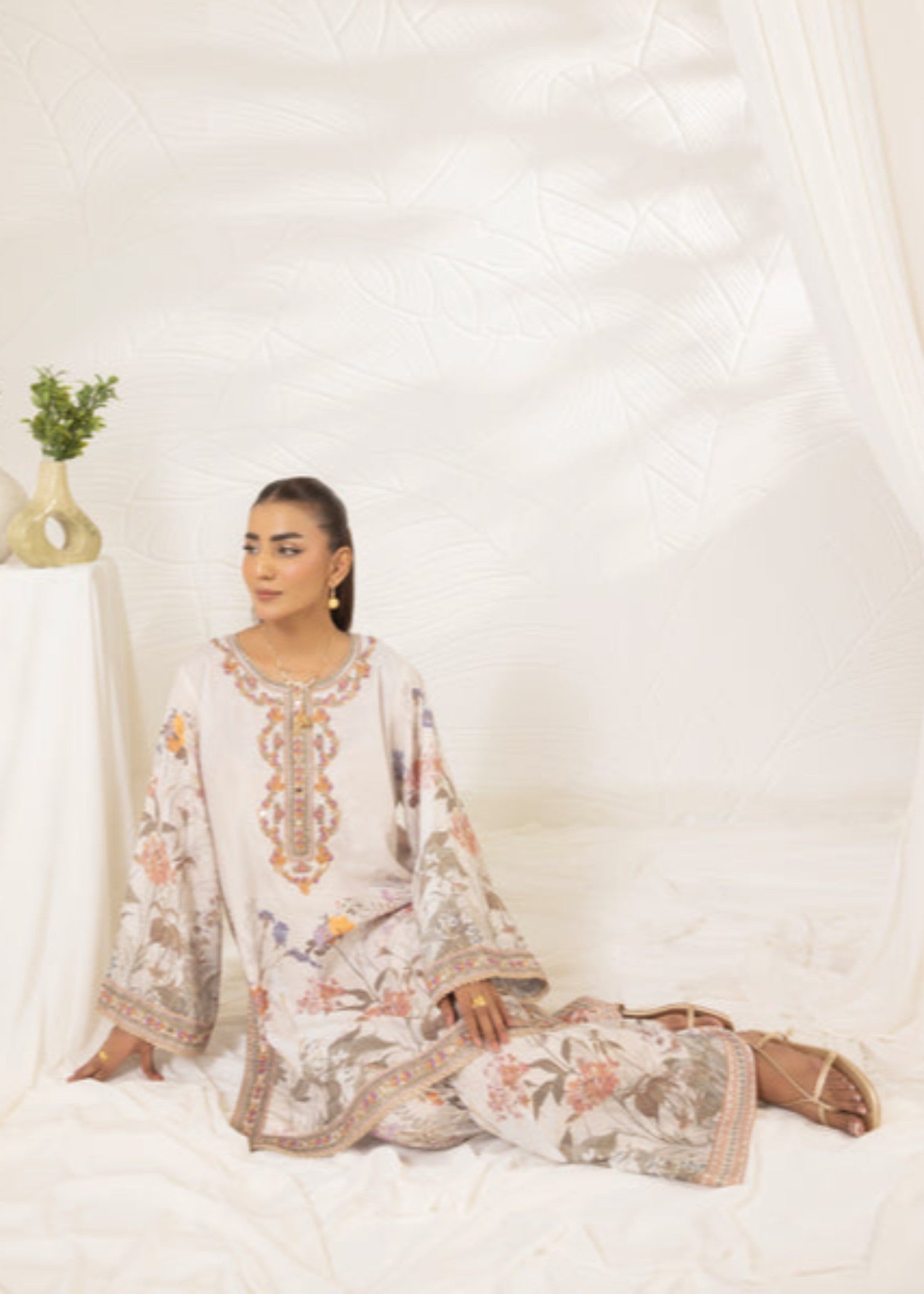 poly organza Kurta Set in Multi