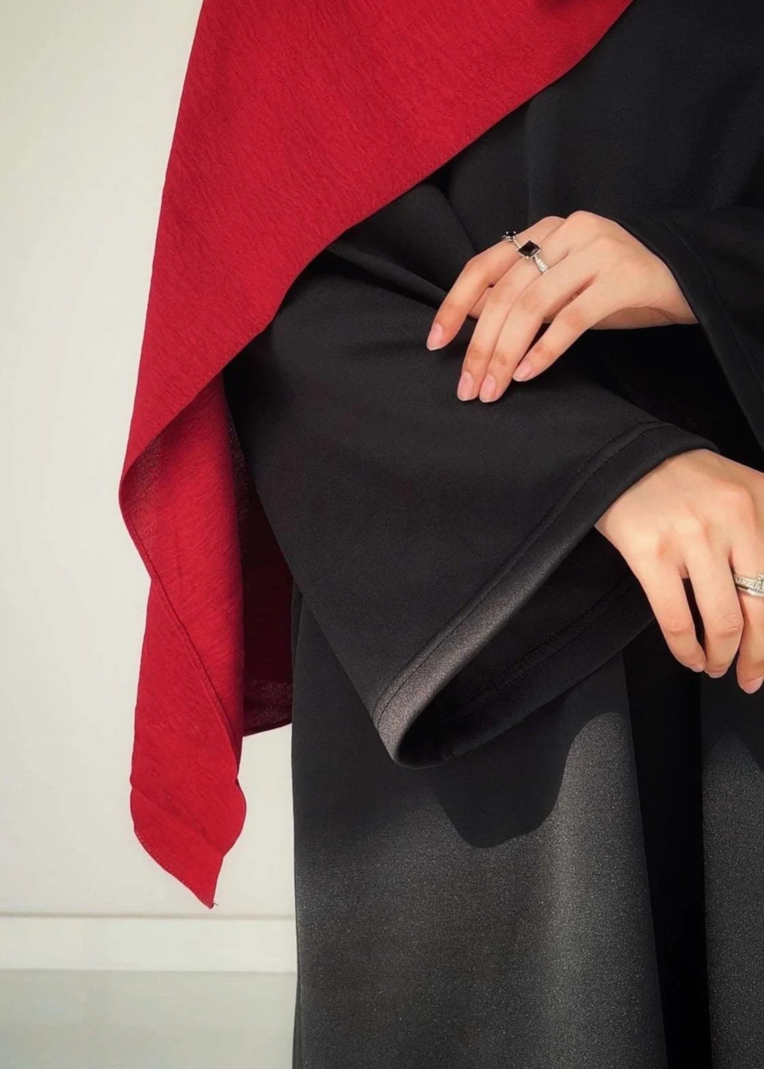 jersey knit Abaya in Black