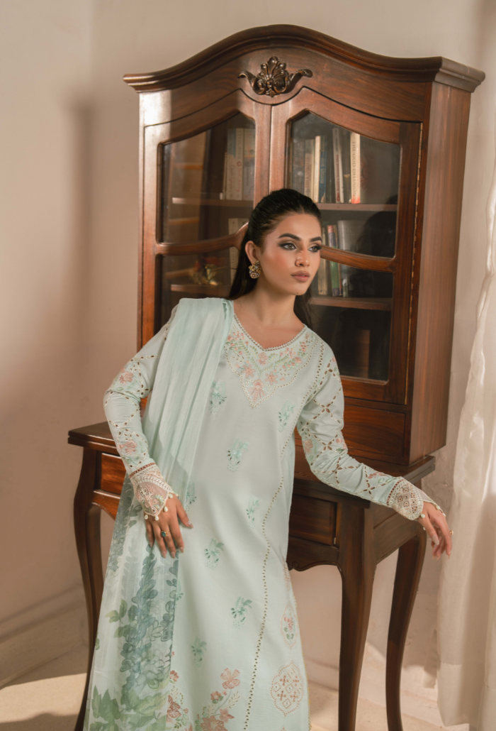 Mehrmaa Lawn – D09 Sabeen