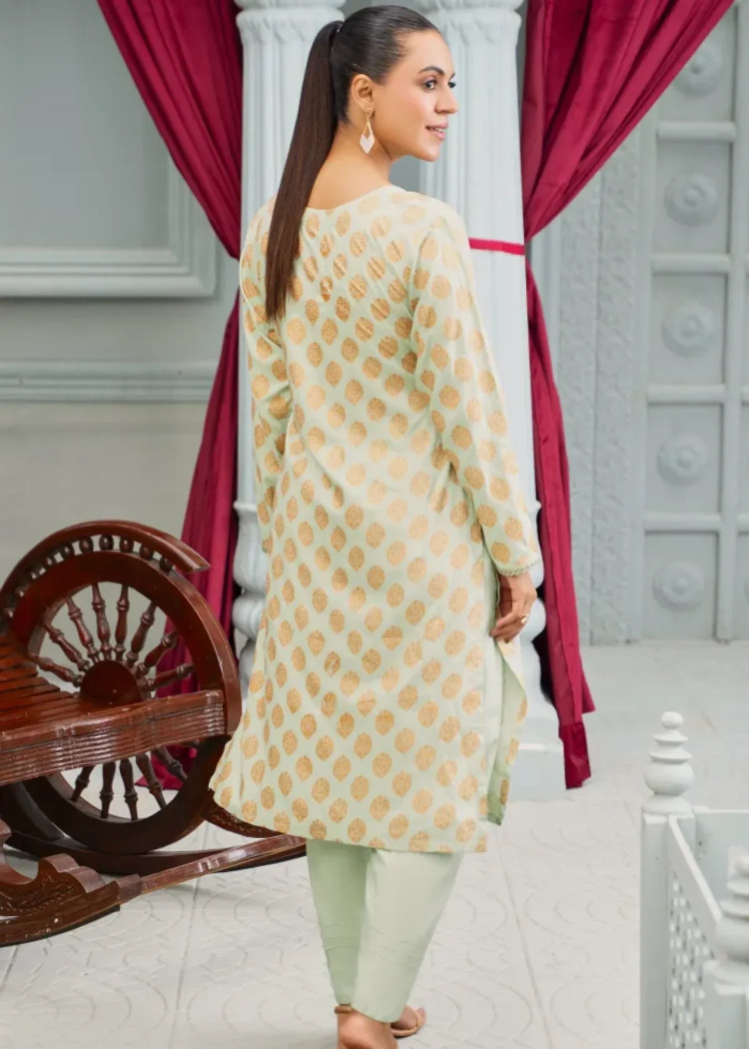 linen Kurta Set in Pastel green