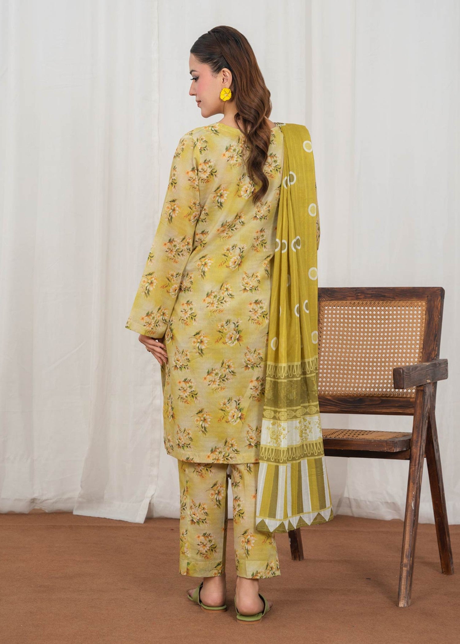 lawn Kurta Set in Beeswax