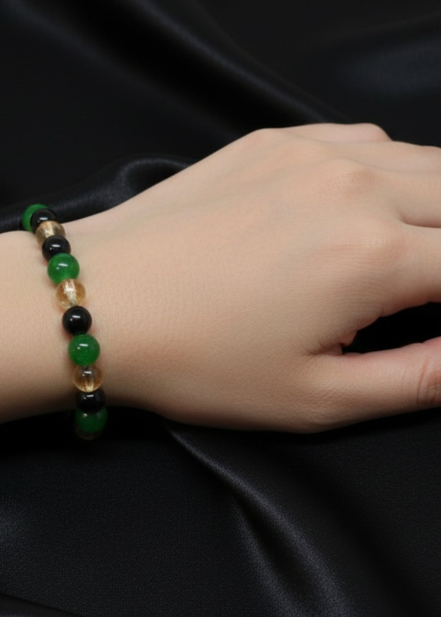 Bracelet in Multi Color by - Trendy Women Bracelet NFJ6990