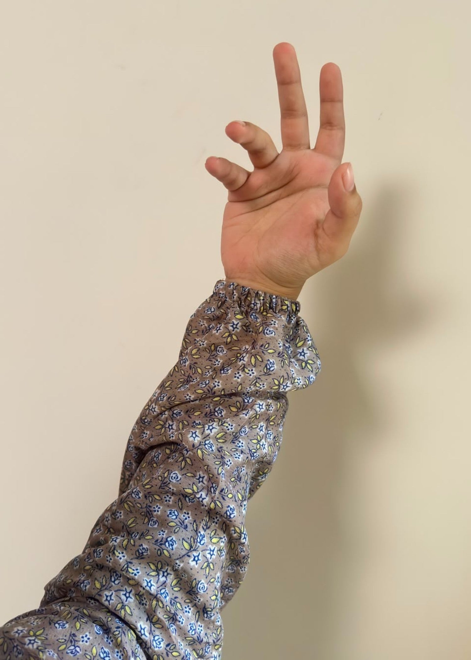 lawn Chaddar in Silver