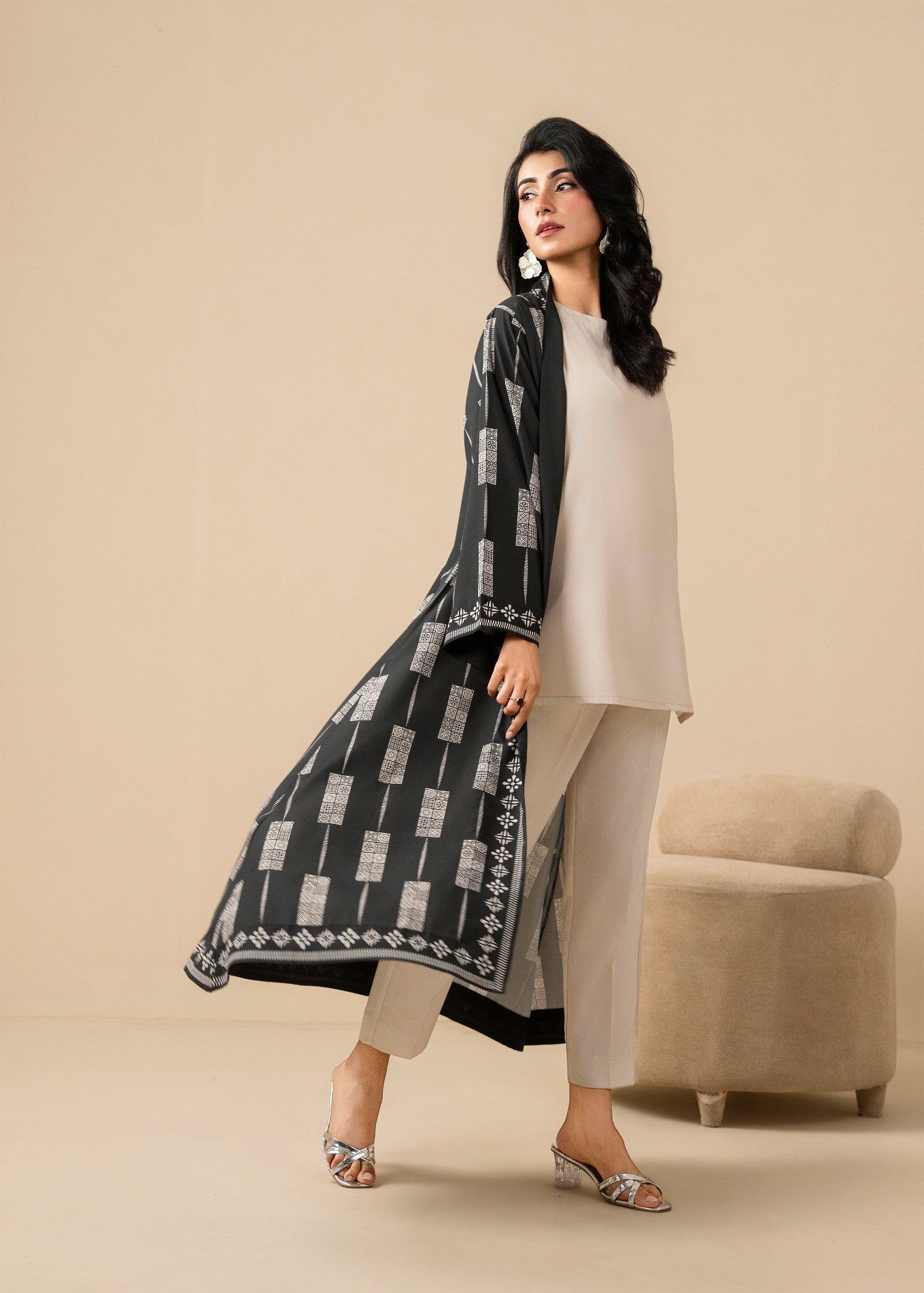 silk crepe Gown in Black