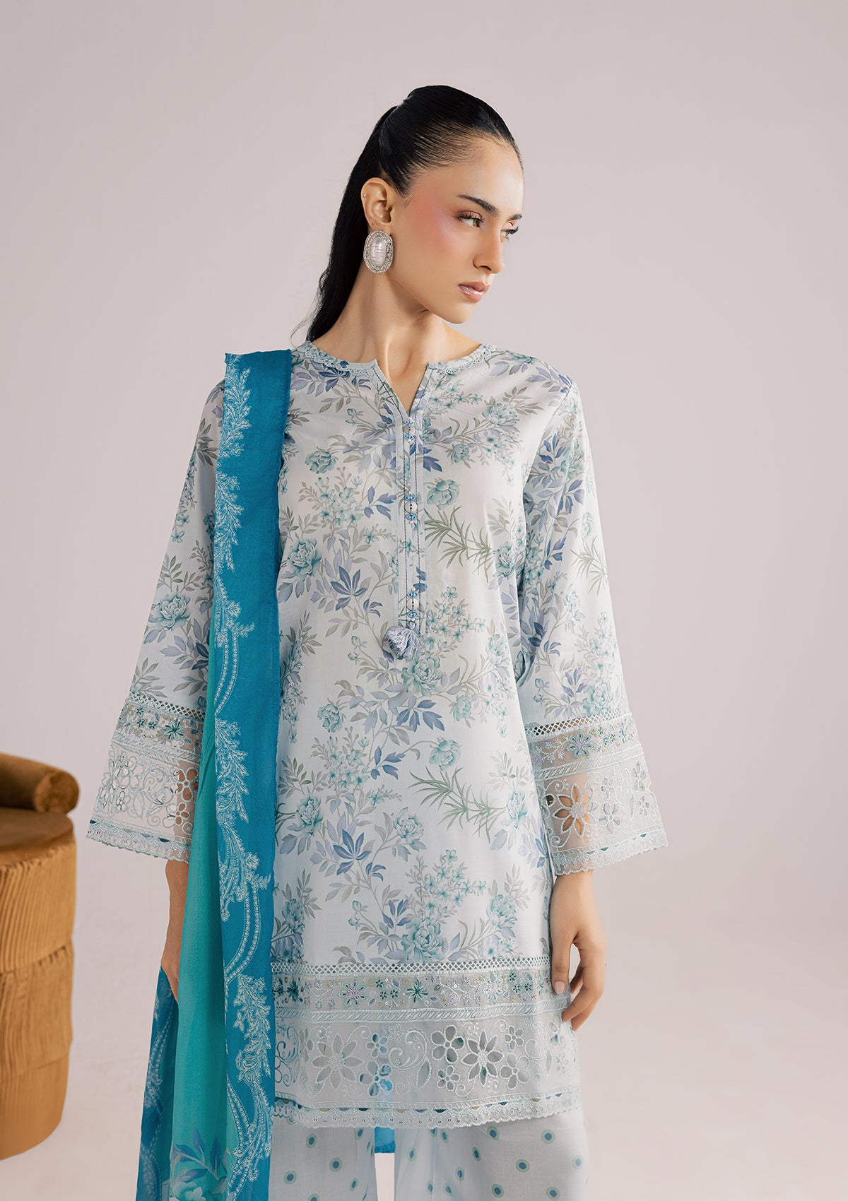 lawn Kurta Set in Sky