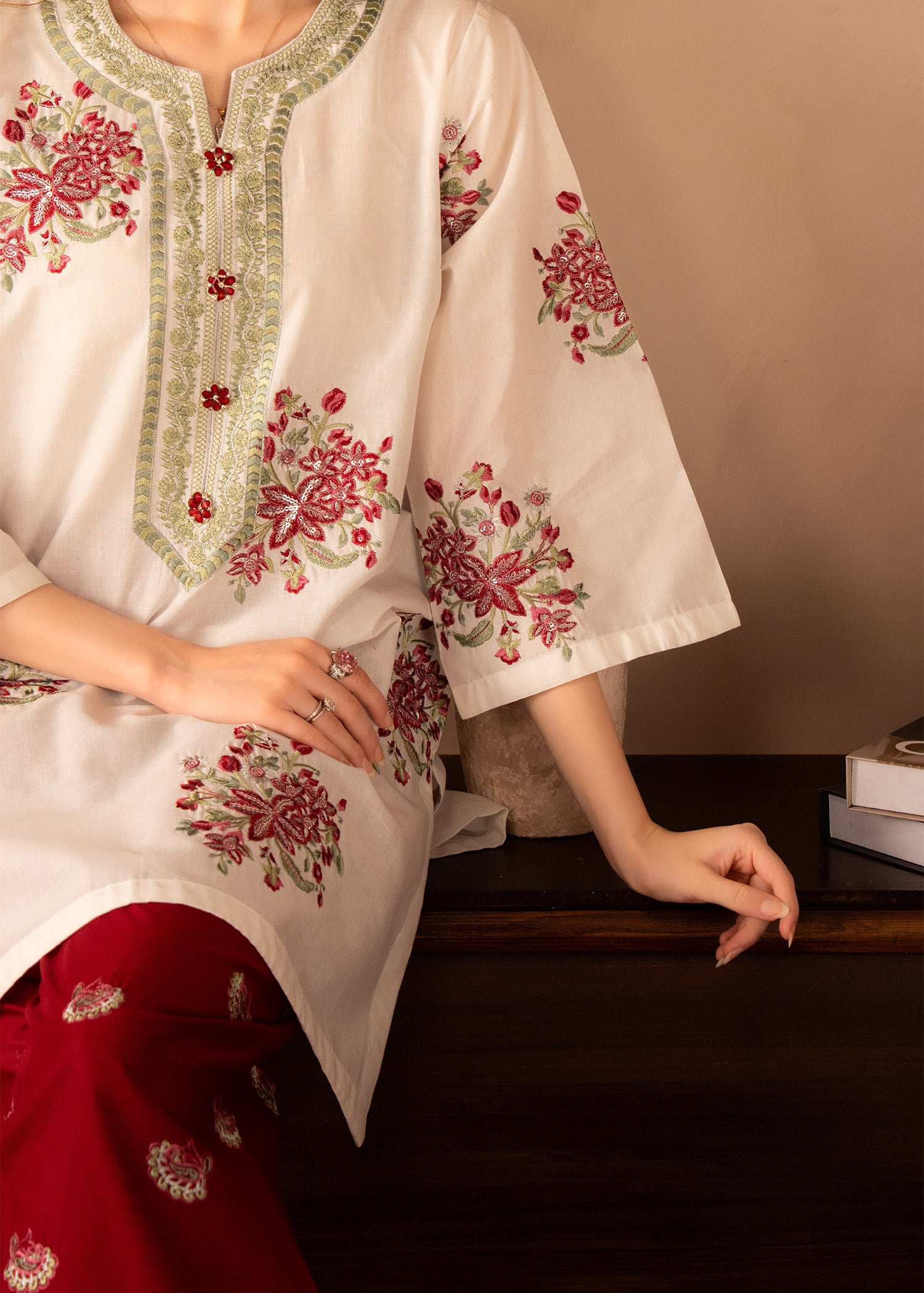 lawn Kurta Set in White, red