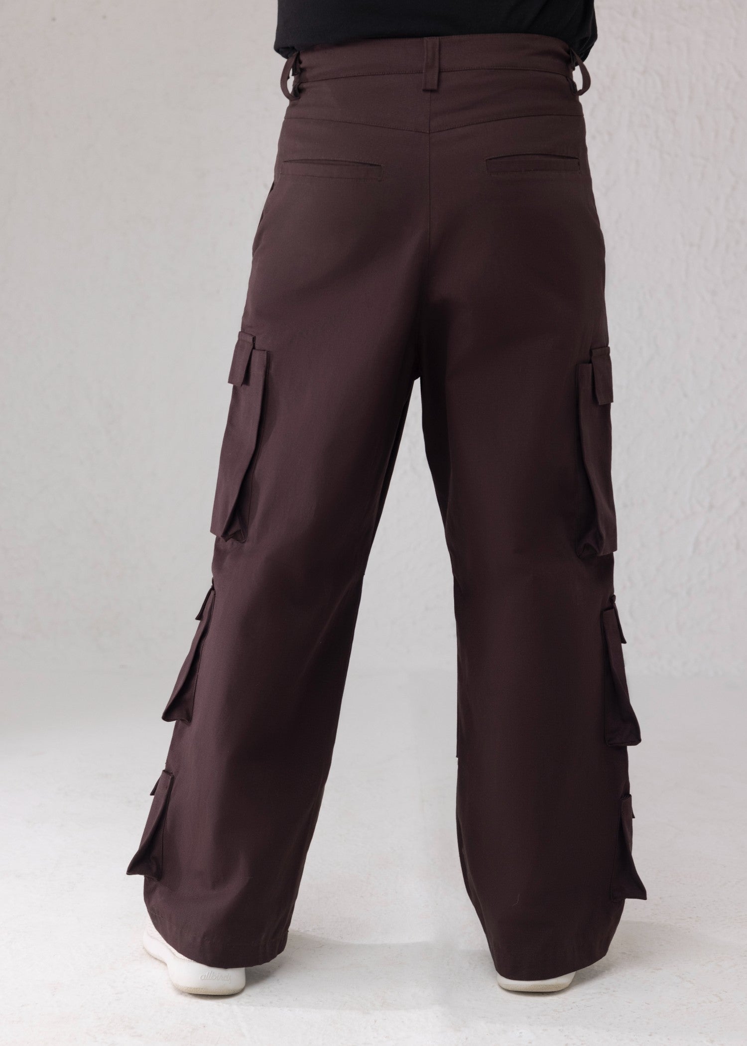 twill cotton Trousers in Walnut brown by Decuir