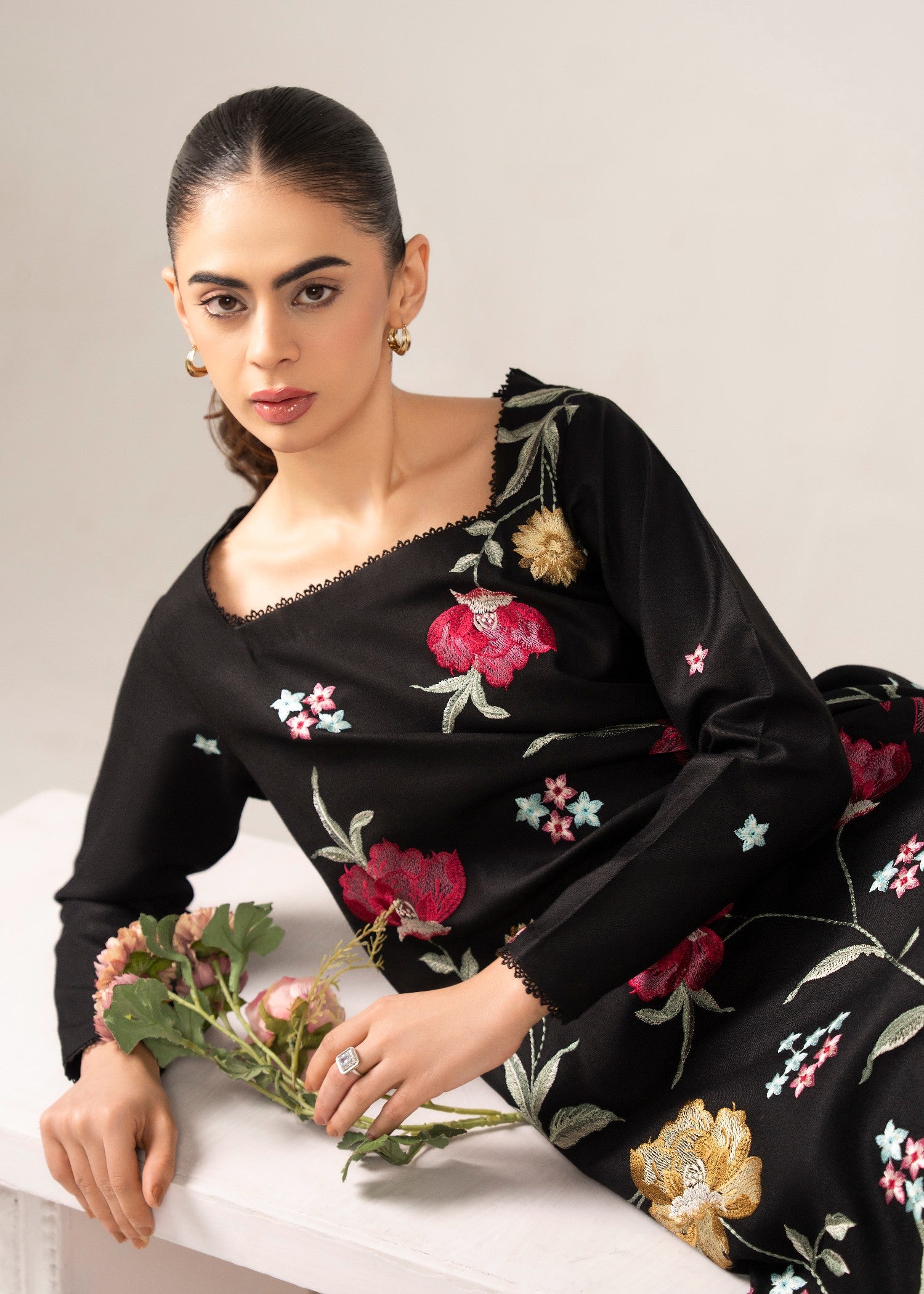 dhanak linen Kurta Set in Black