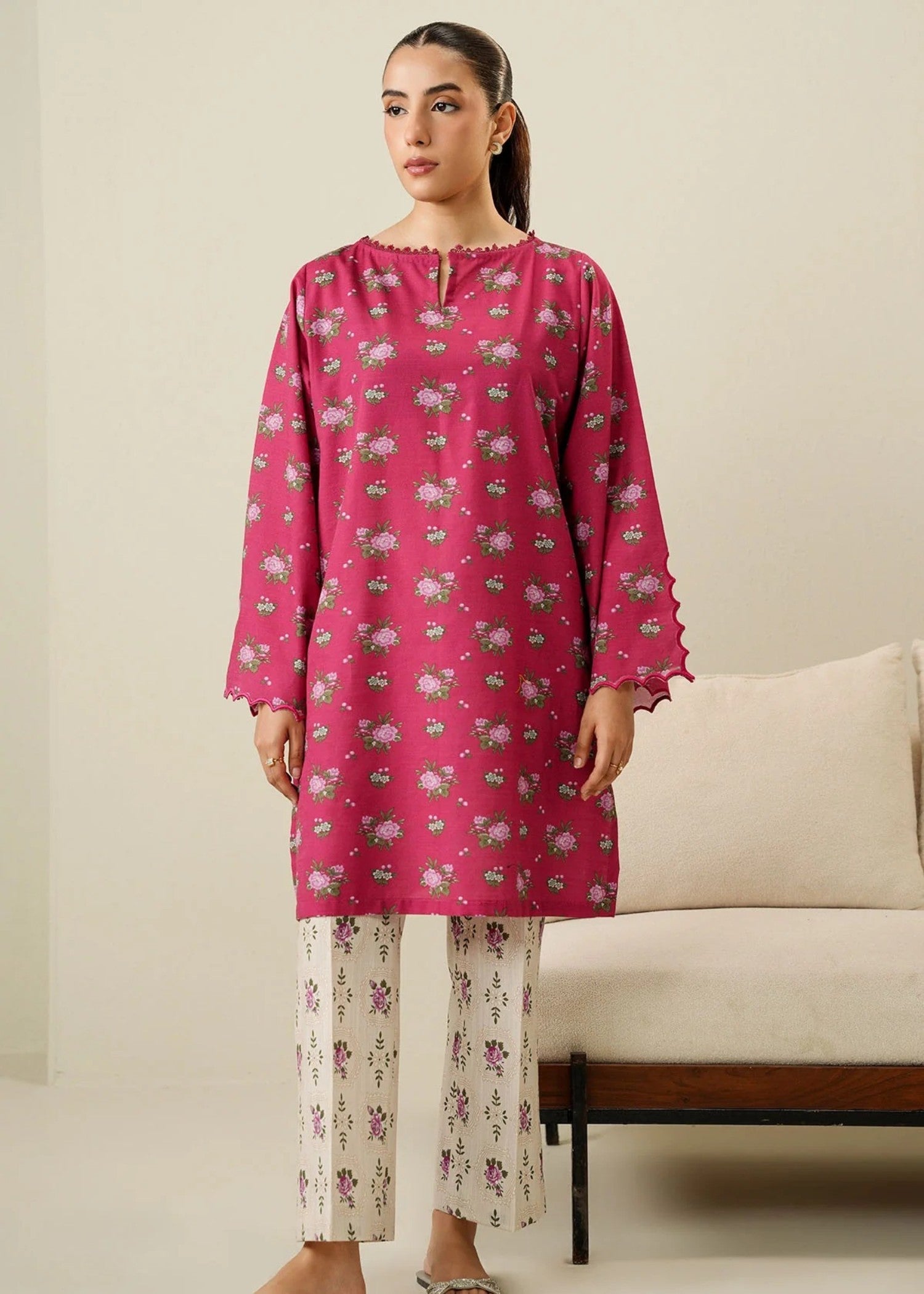khaddar Unstitched in Shocking pink