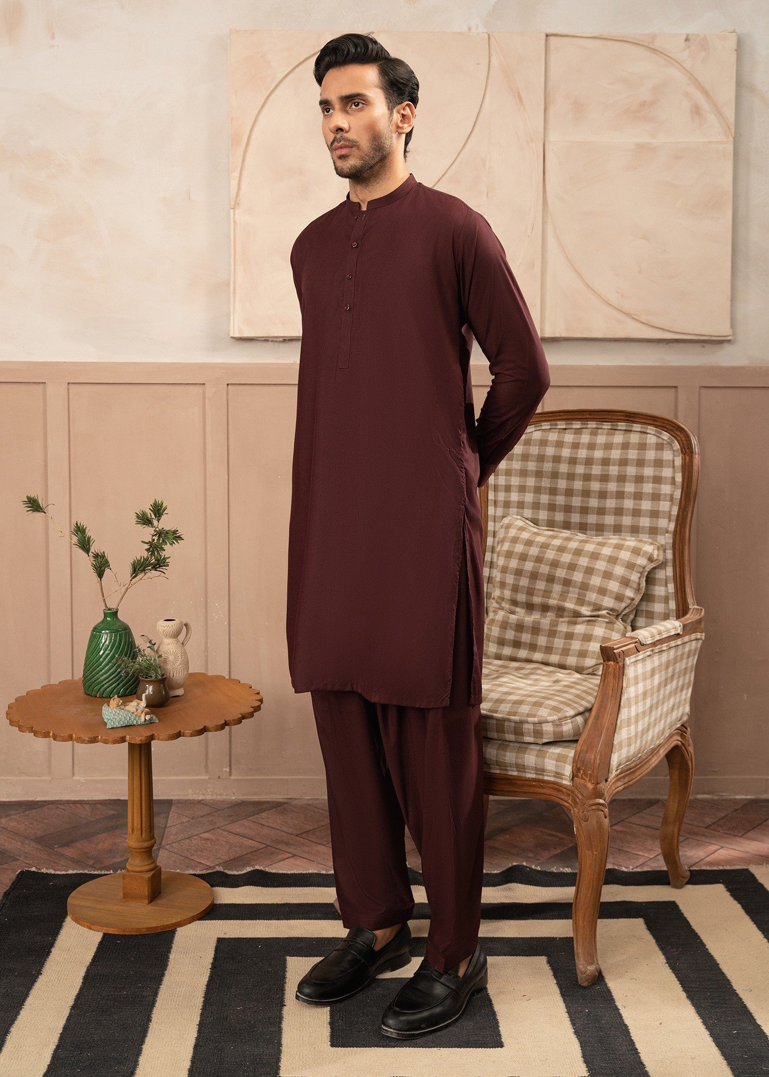 wash & wear Shalwar Kameez in Maroon