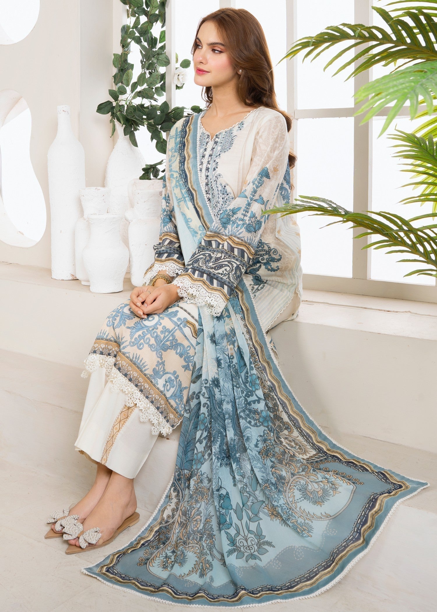 slub lawn Kurta Set in Off-white