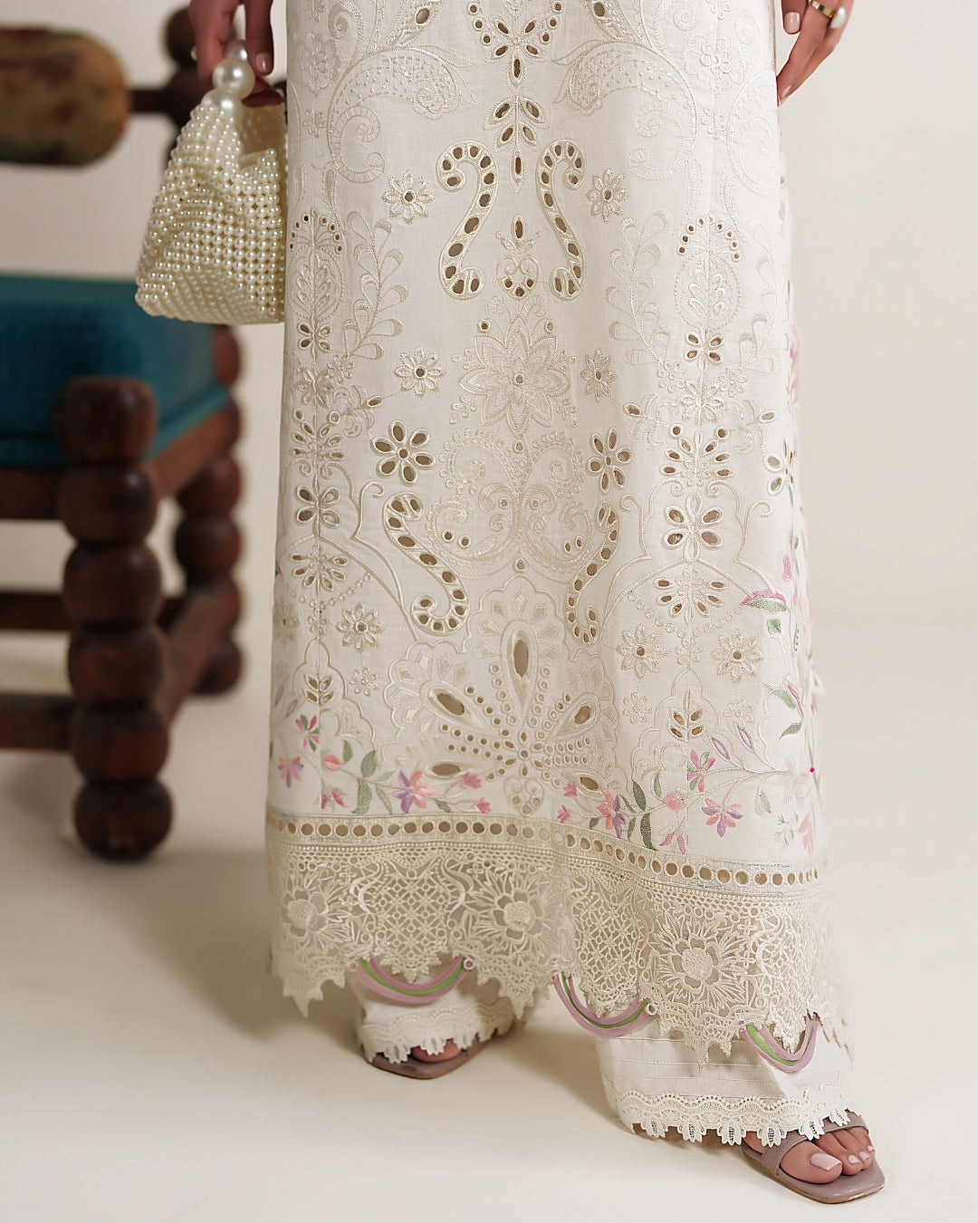 Whispers of Summer Luxury Lawn – INEZ