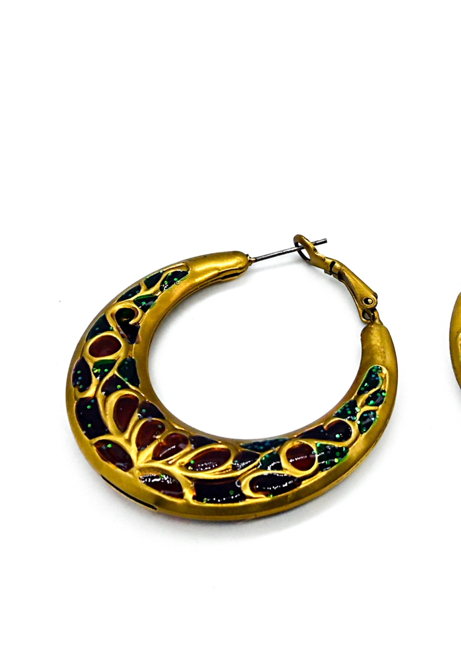 Earrings in Green, red Color by - Trendy Women Earrings FZV3928