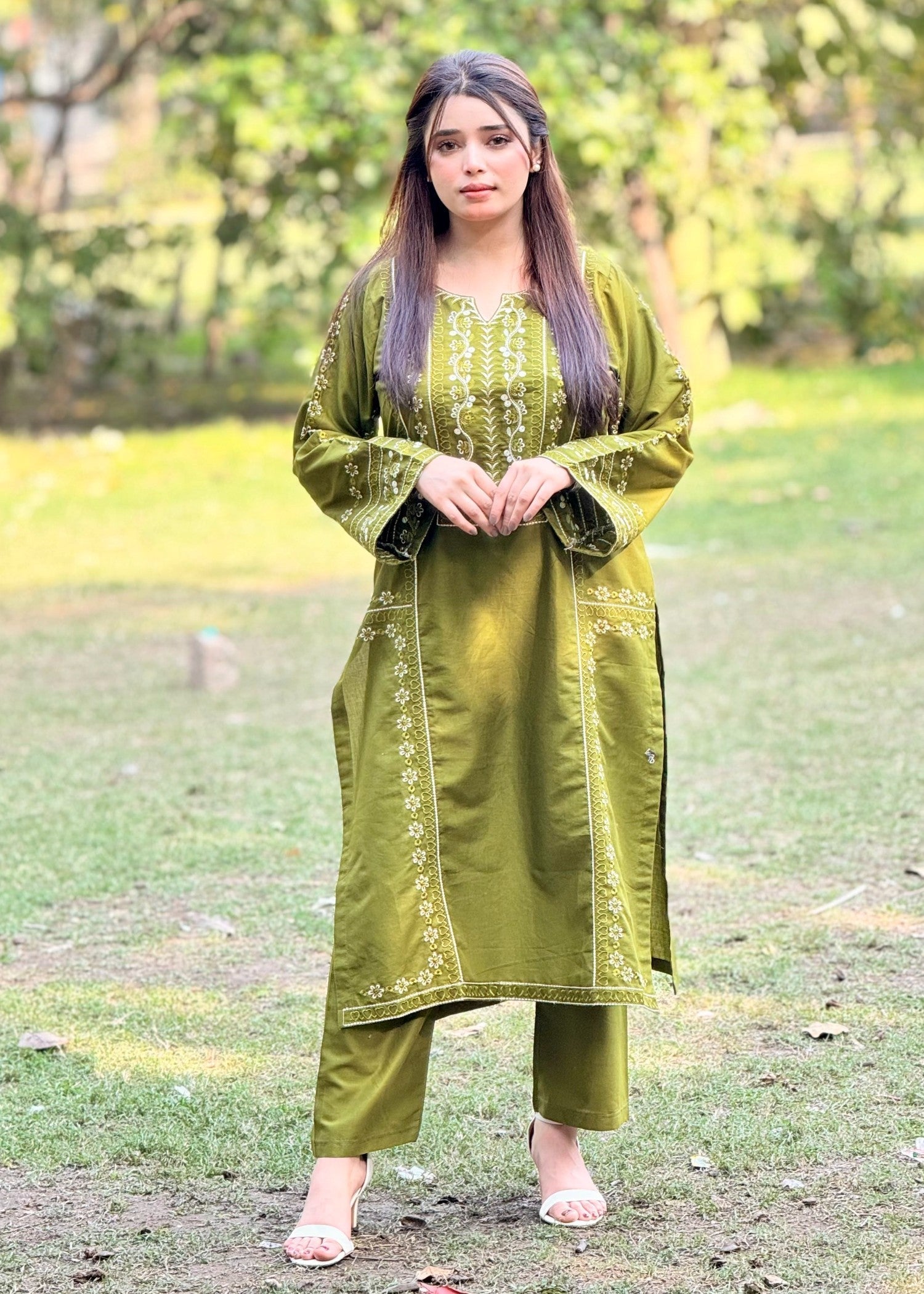 lawn Kurta Set in Olive green