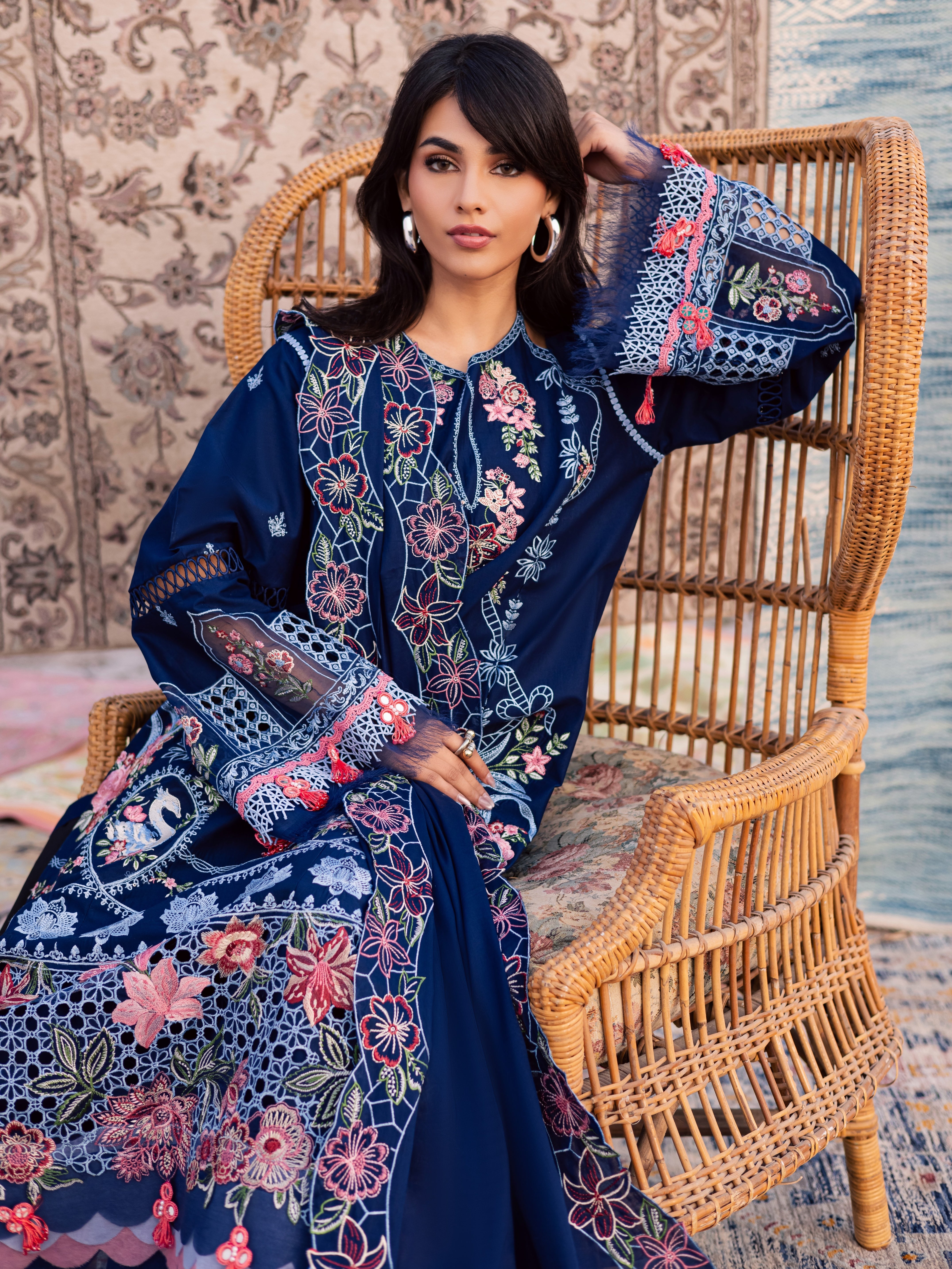 Dil-e-Raqsum Lawn – DQ-04
