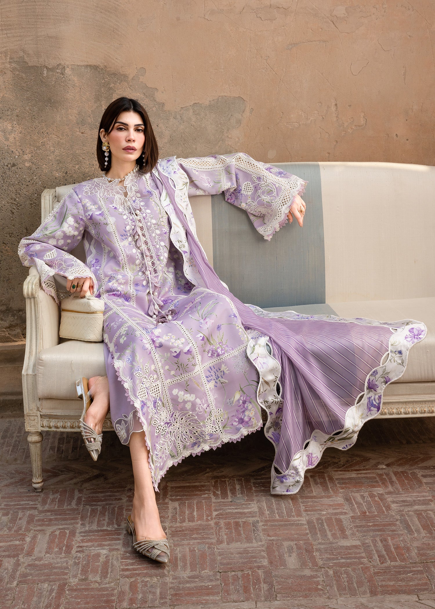 Flow Luxury Lawn – A SUMMER DANCE - D2B