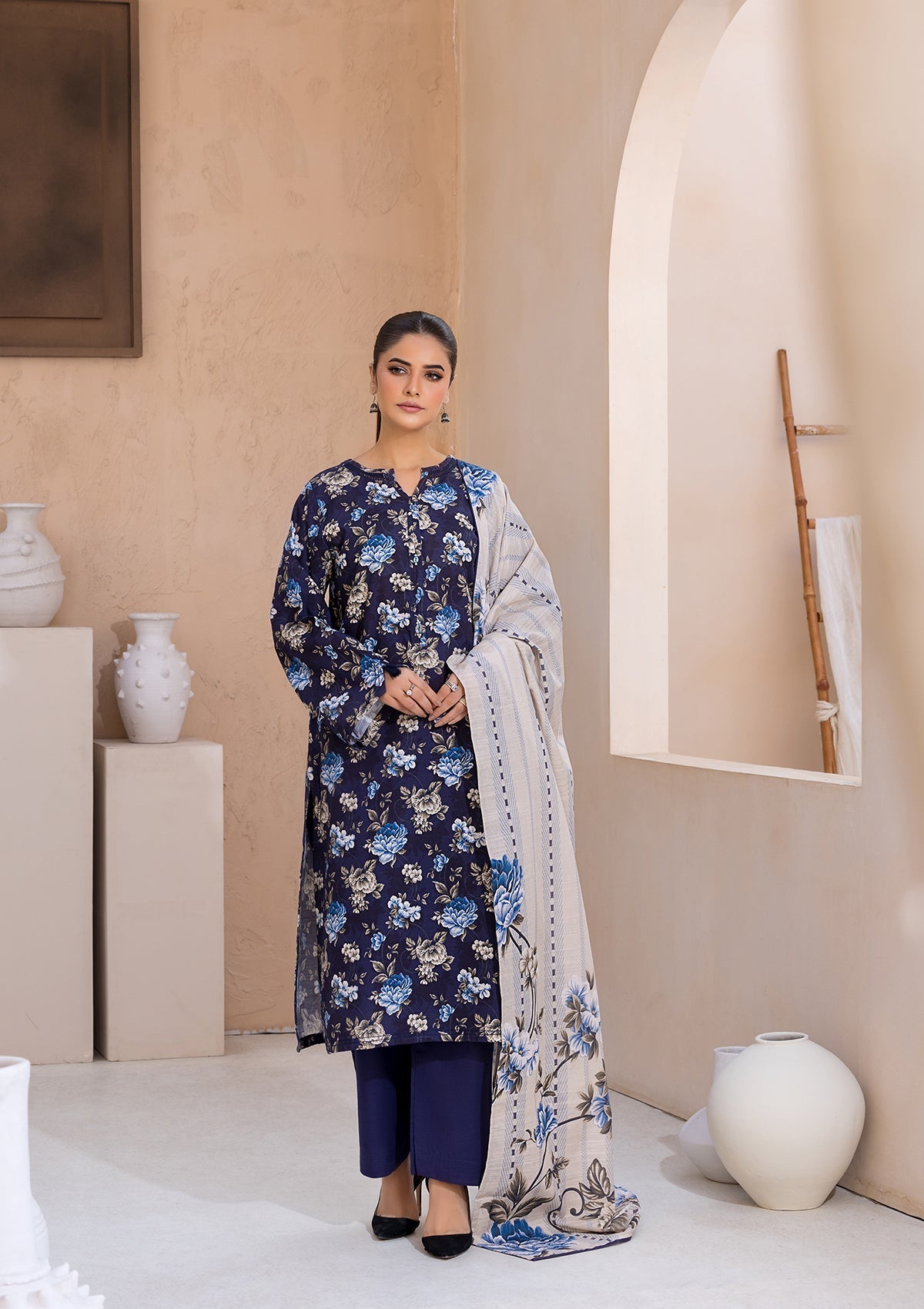 khaddar Kurta Set in Navy blue