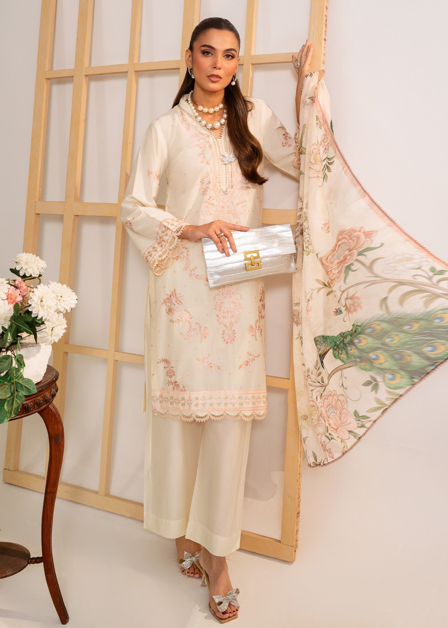 cambric cotton Kurta Set in Off-white