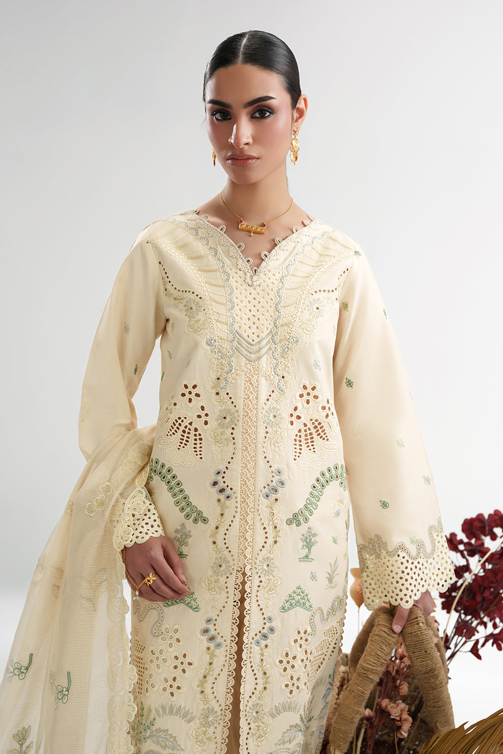 Pret De Luxe RTW Festive Edit – EIRENE (AD-04)