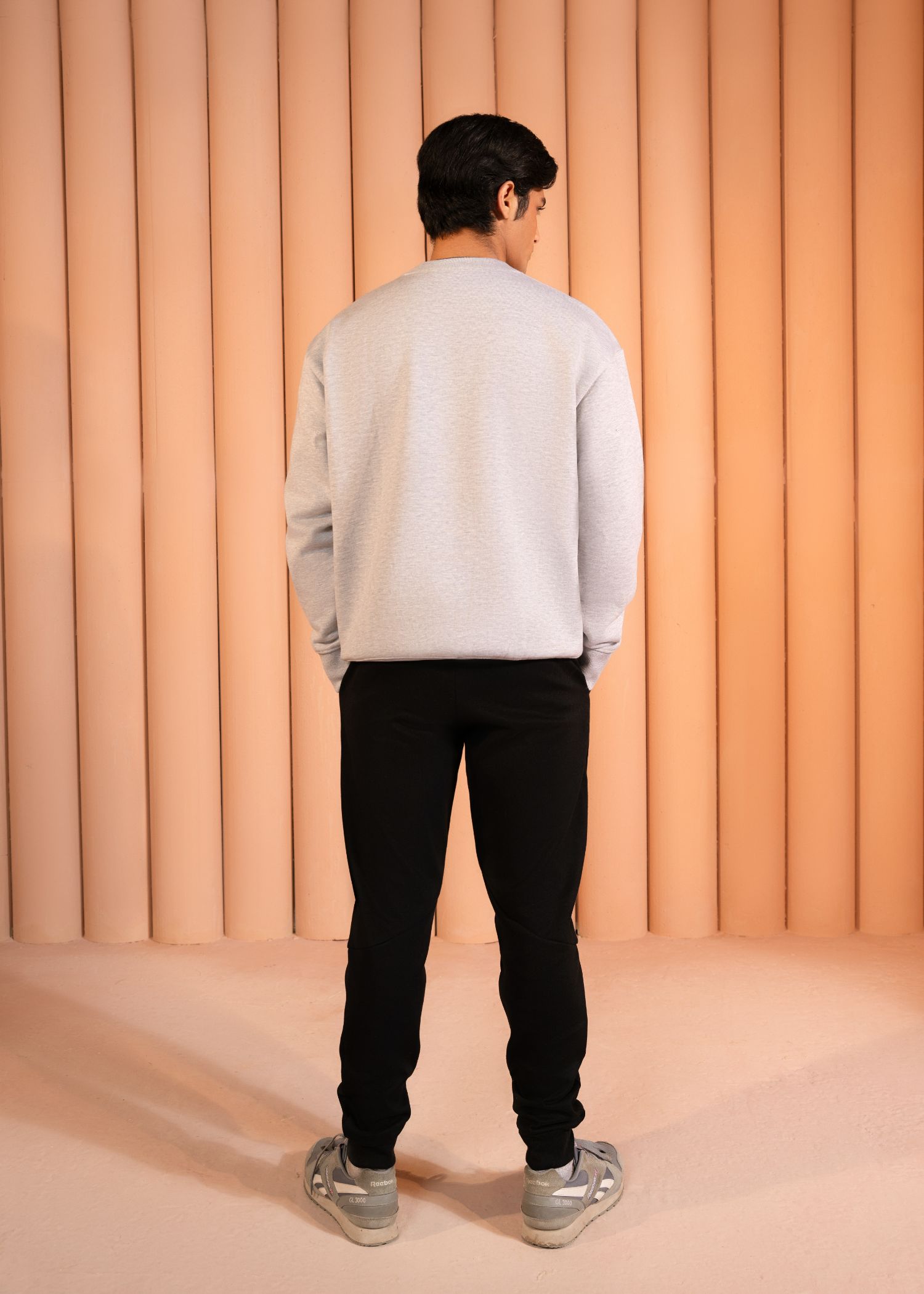 fleece Sweatshirt in Grey by DAZE