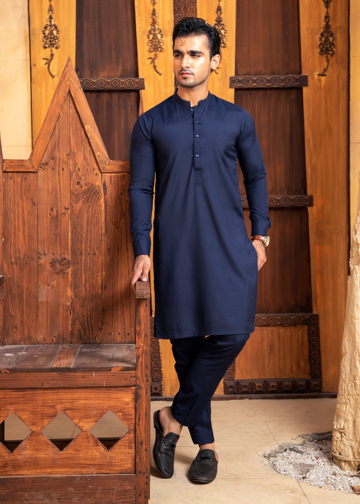 boski Kurta Set in Navy blue by Shahjahan